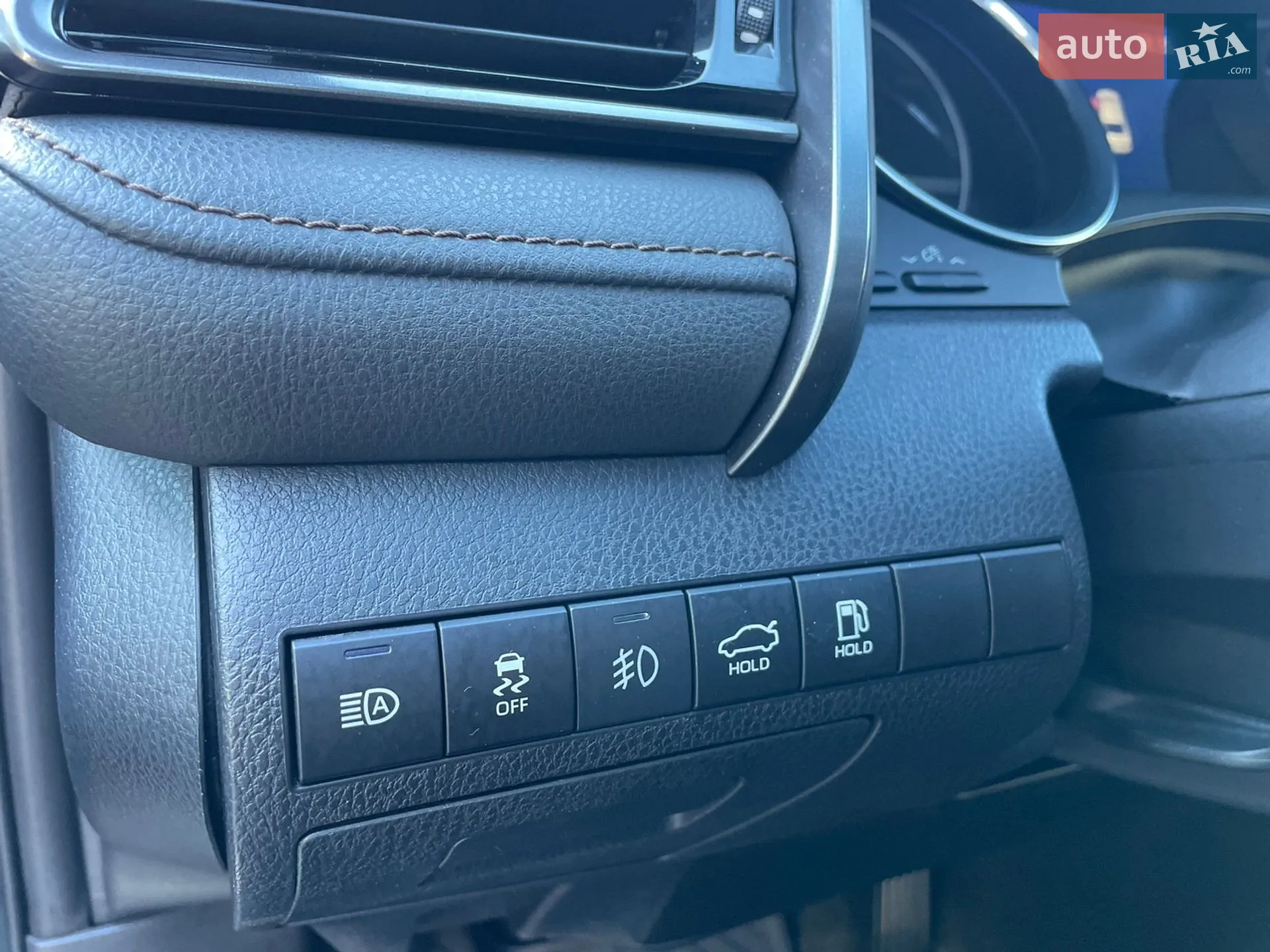 2020 Toyota Camry - мініатюра 17