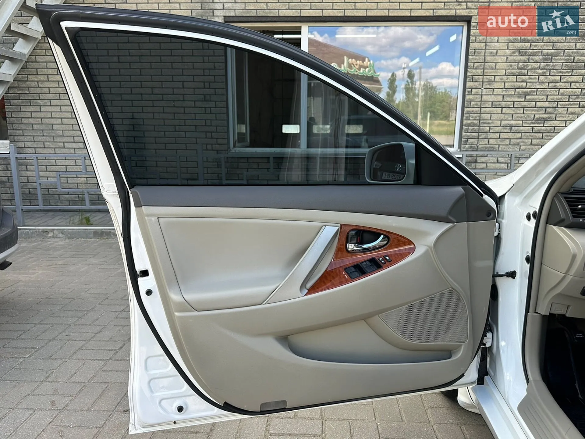 2011 Toyota Camry - мініатюра 20