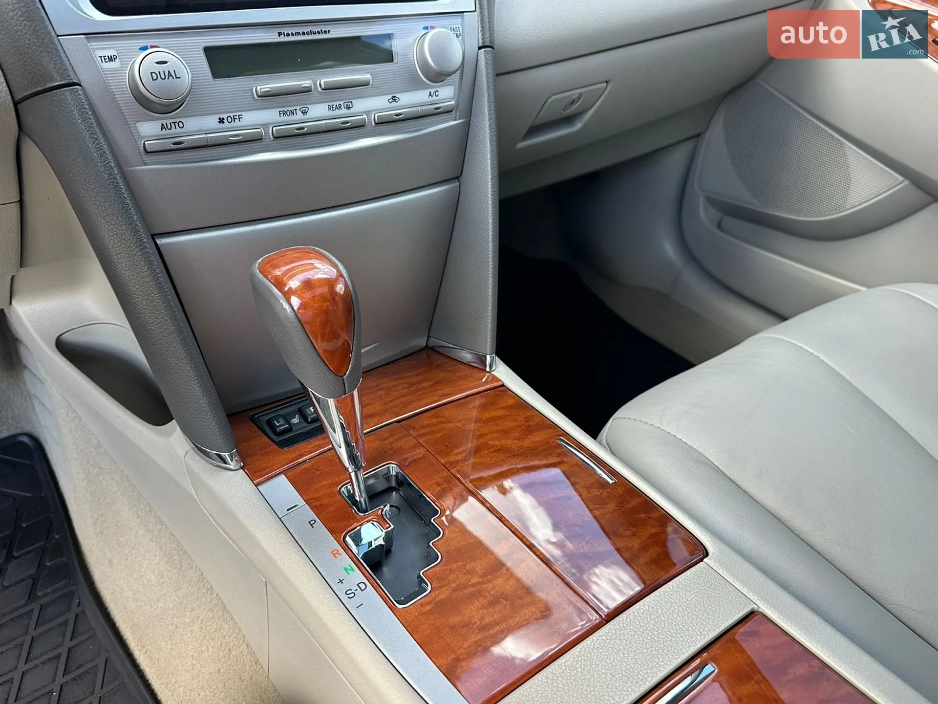 2011 Toyota Camry - мініатюра 25