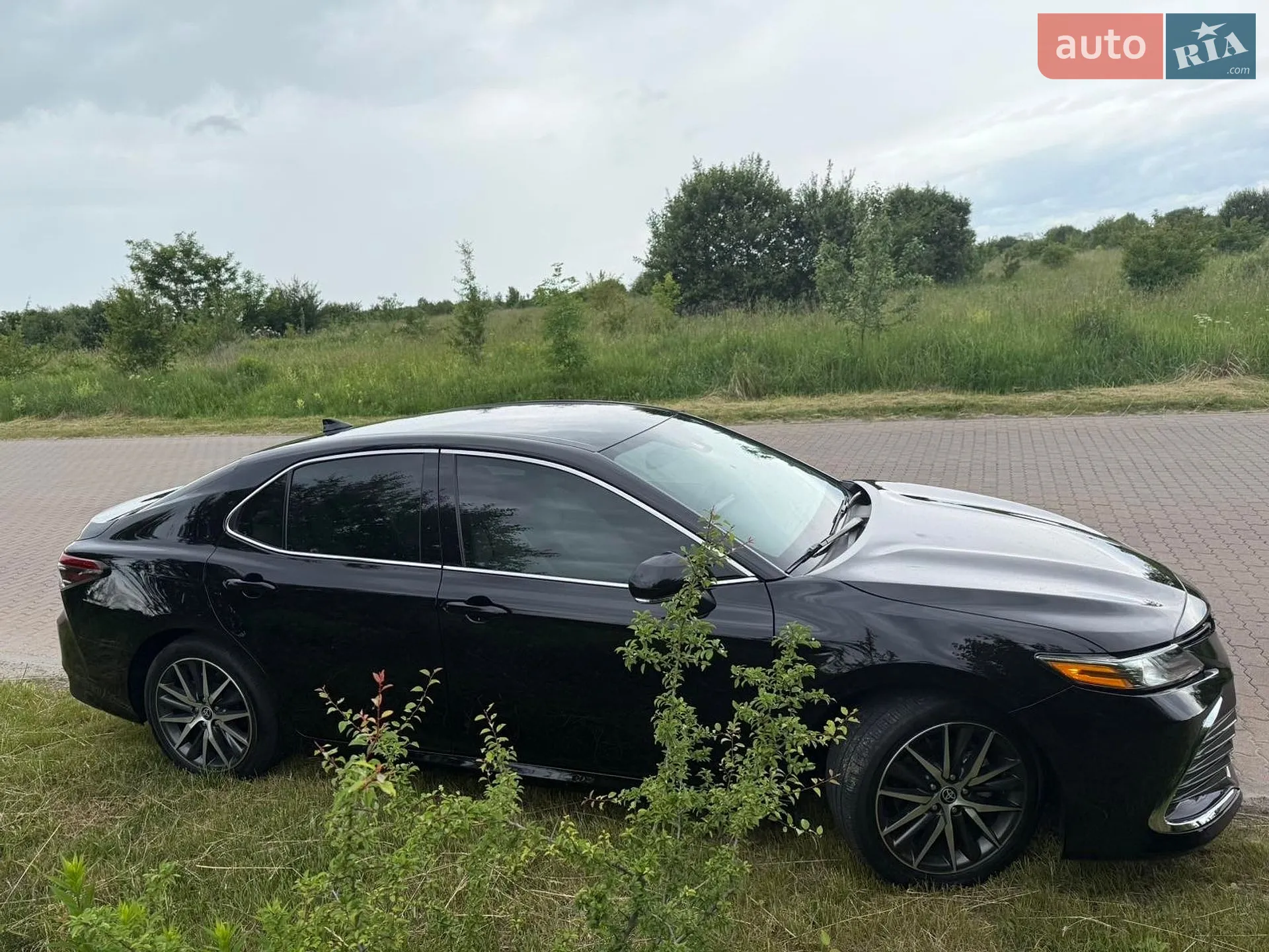 2022 Toyota Camry - мініатюра 3