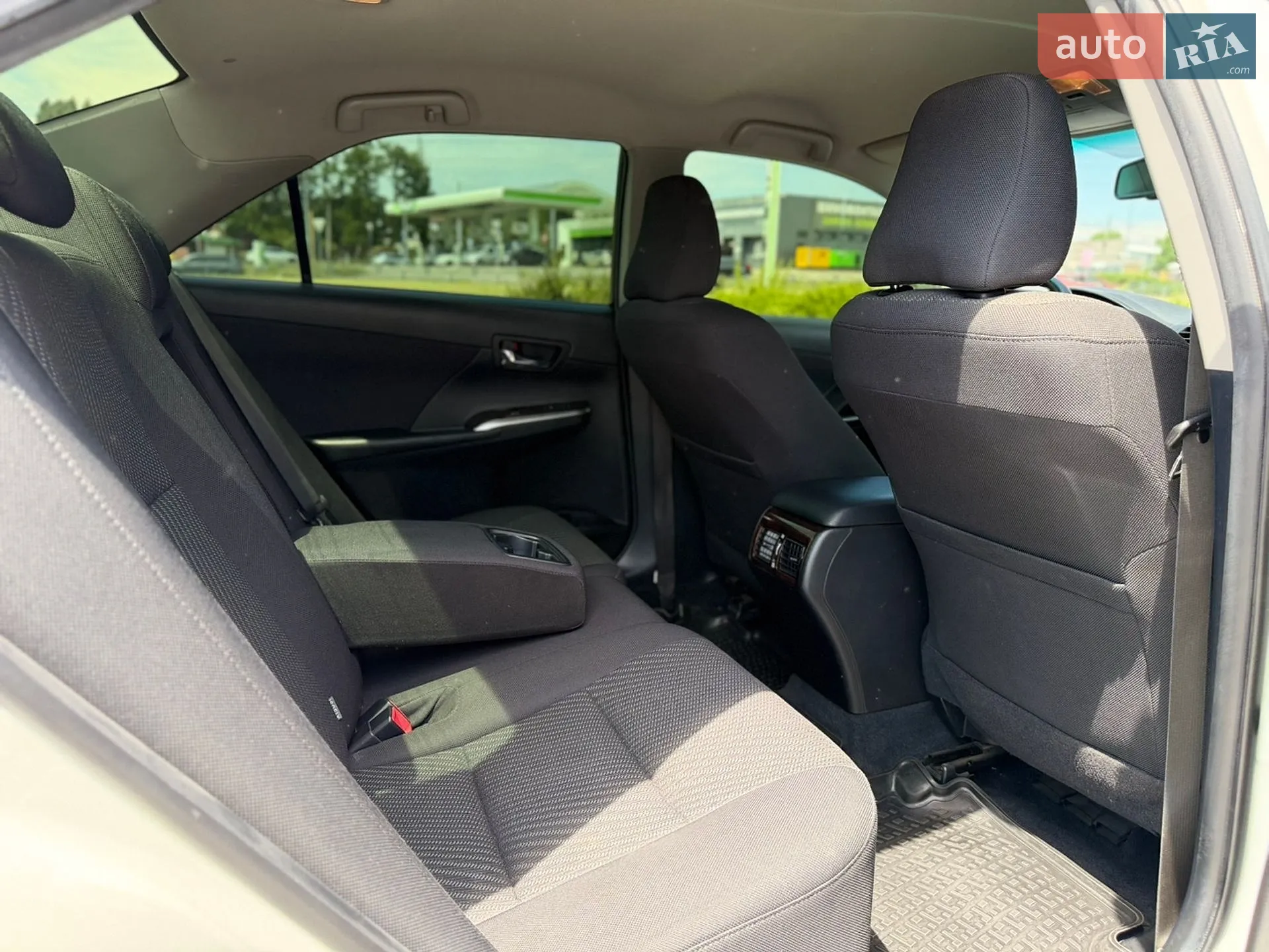 2016 Toyota Camry - мініатюра 8