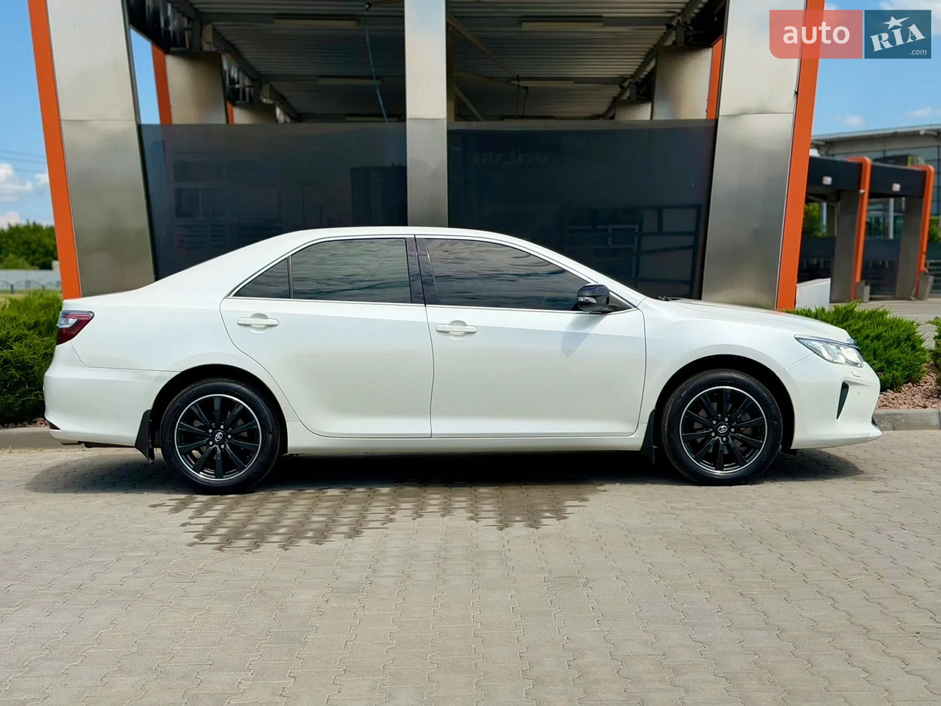 2016 Toyota Camry - мініатюра 17