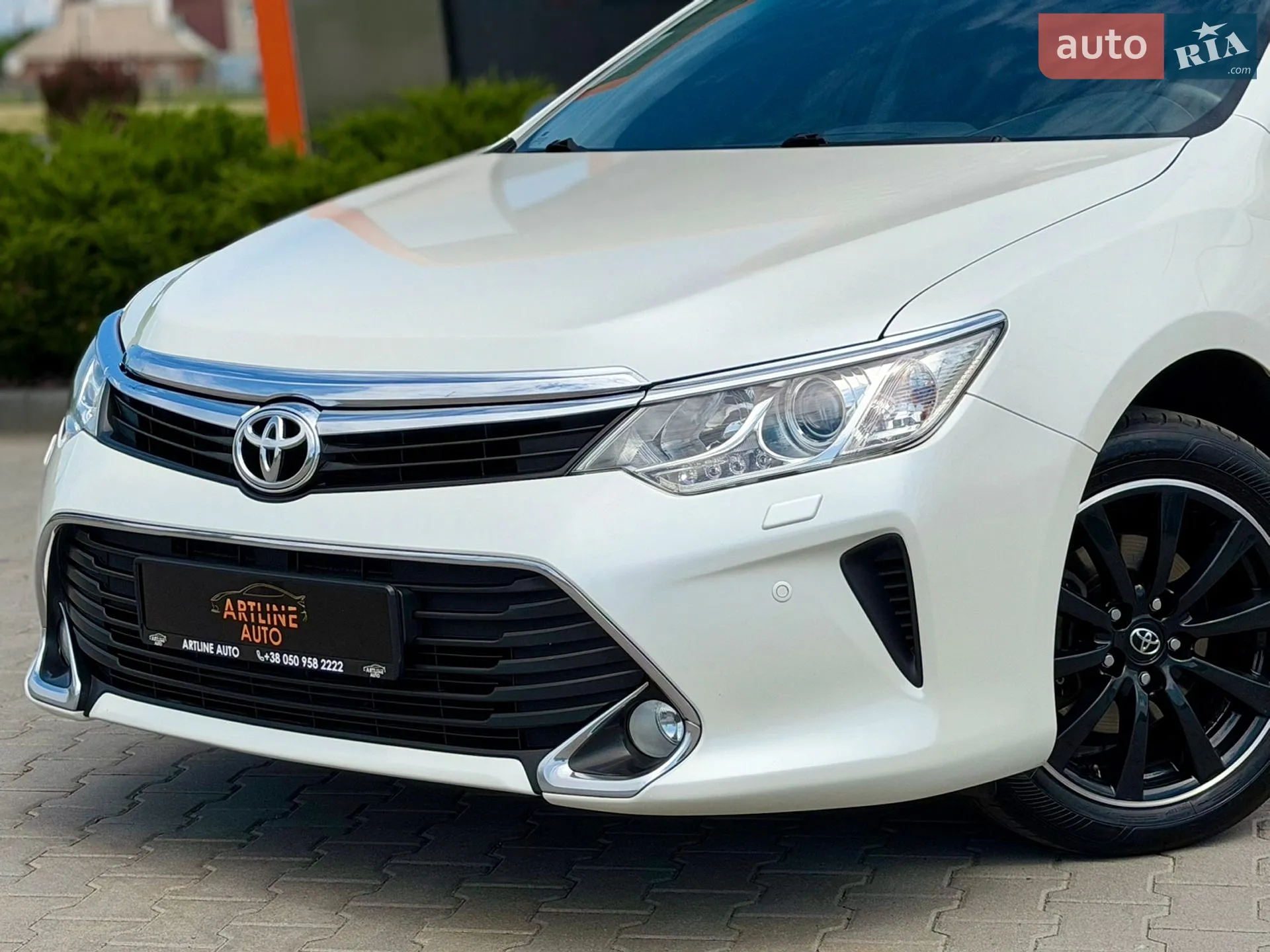 2016 Toyota Camry - мініатюра 19