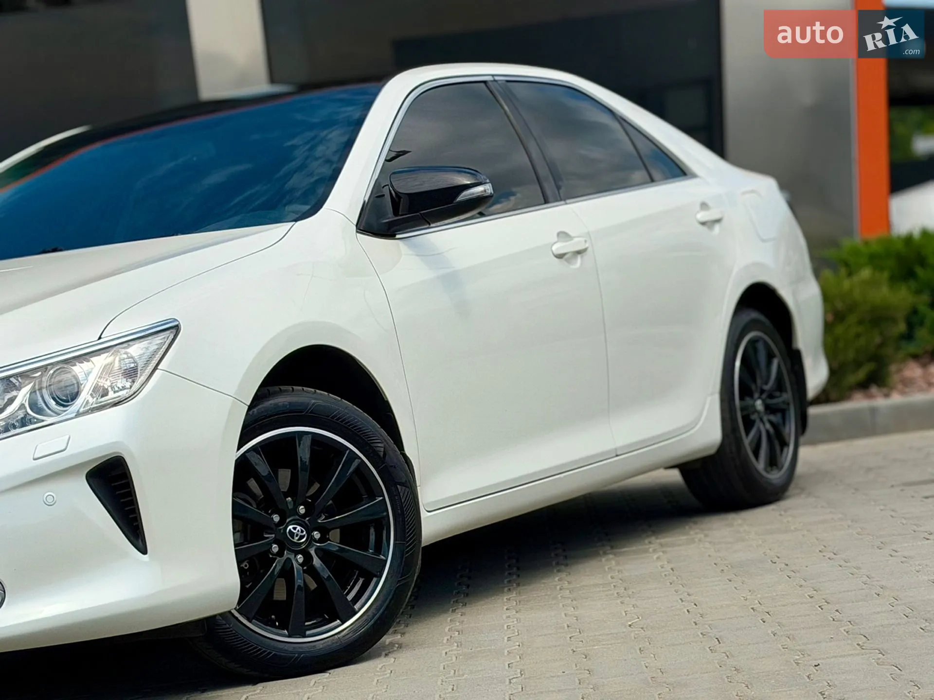 2016 Toyota Camry - мініатюра 21