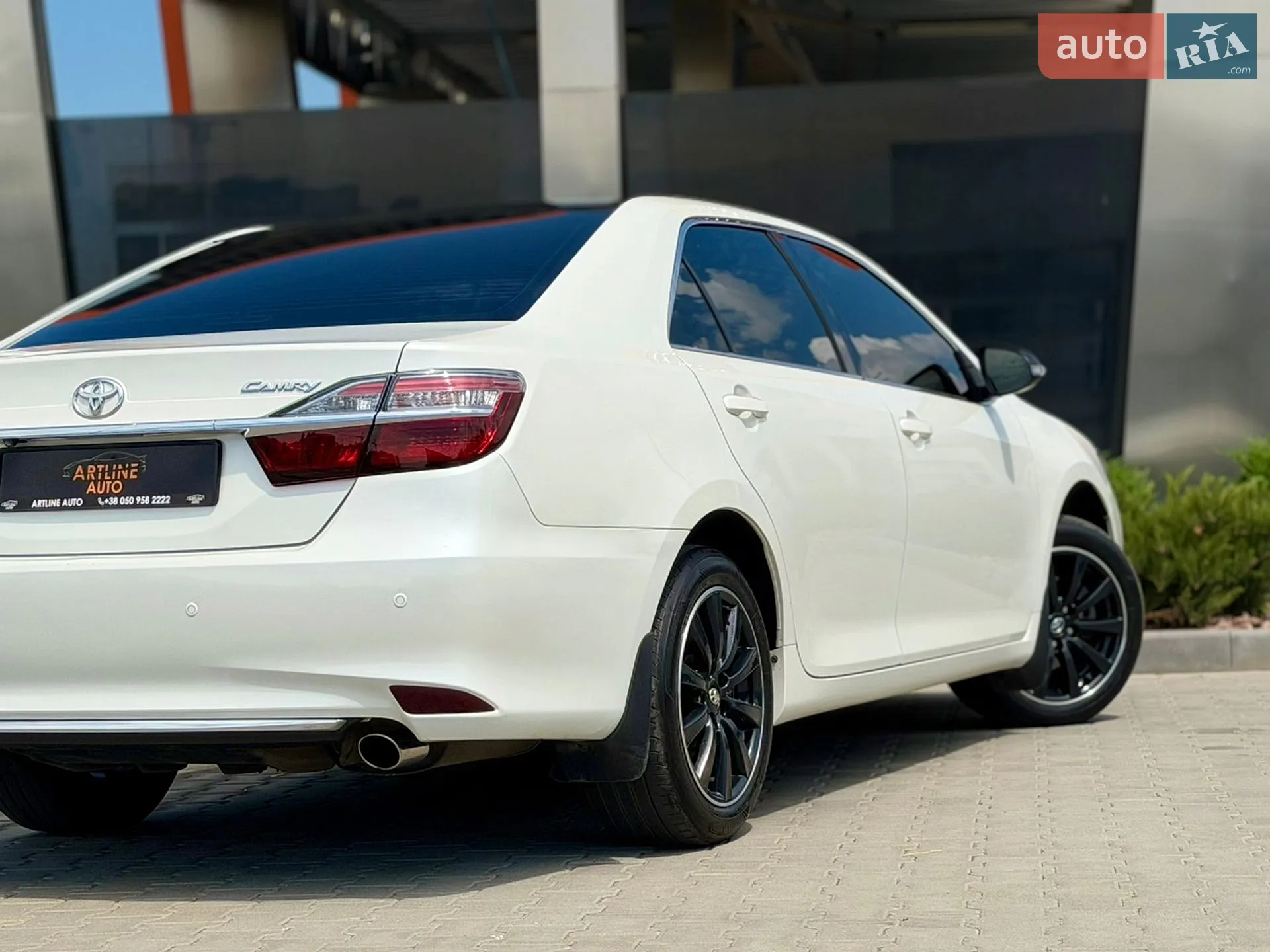 2016 Toyota Camry - мініатюра 36