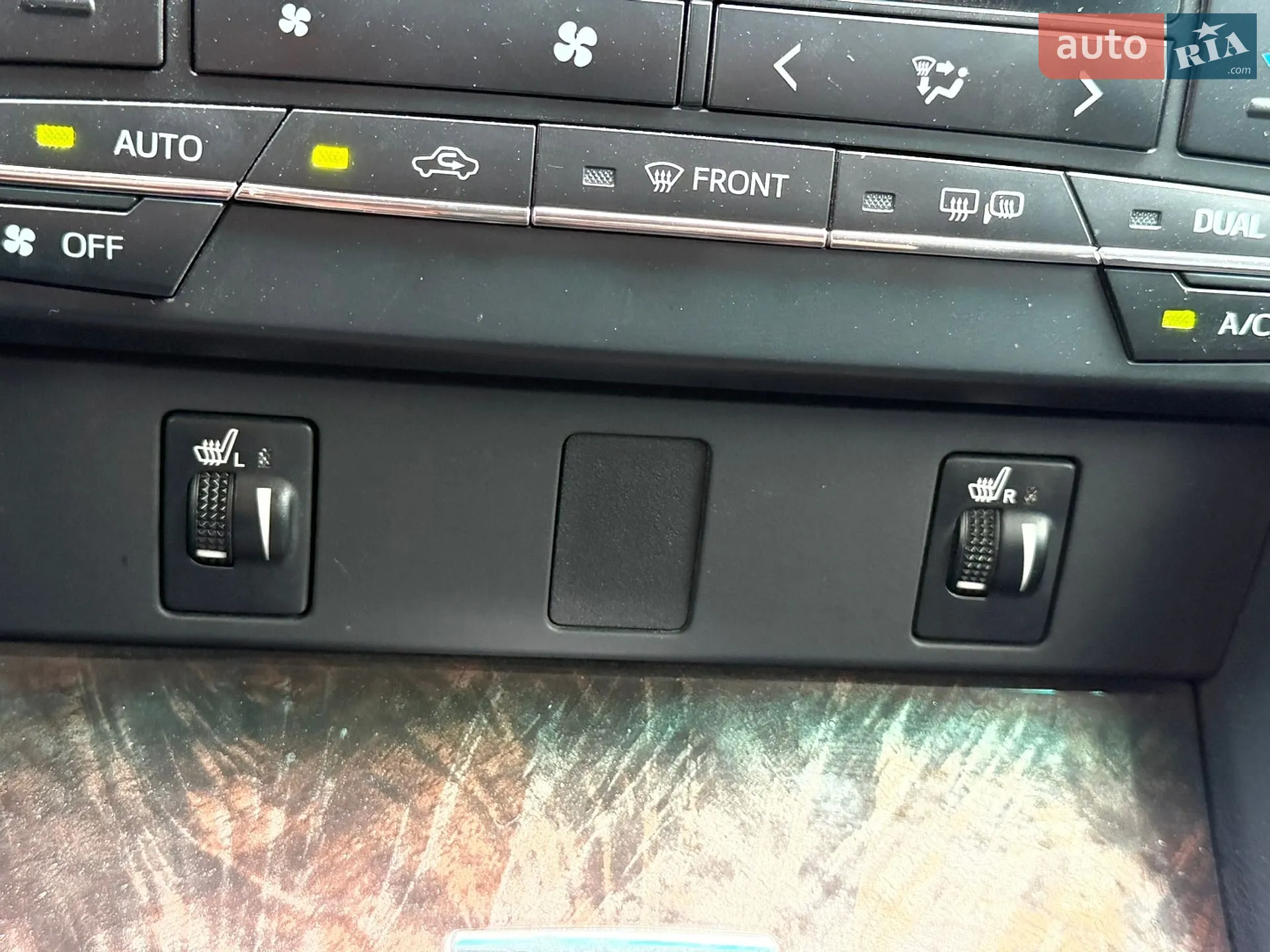 2016 Toyota Camry - мініатюра 54