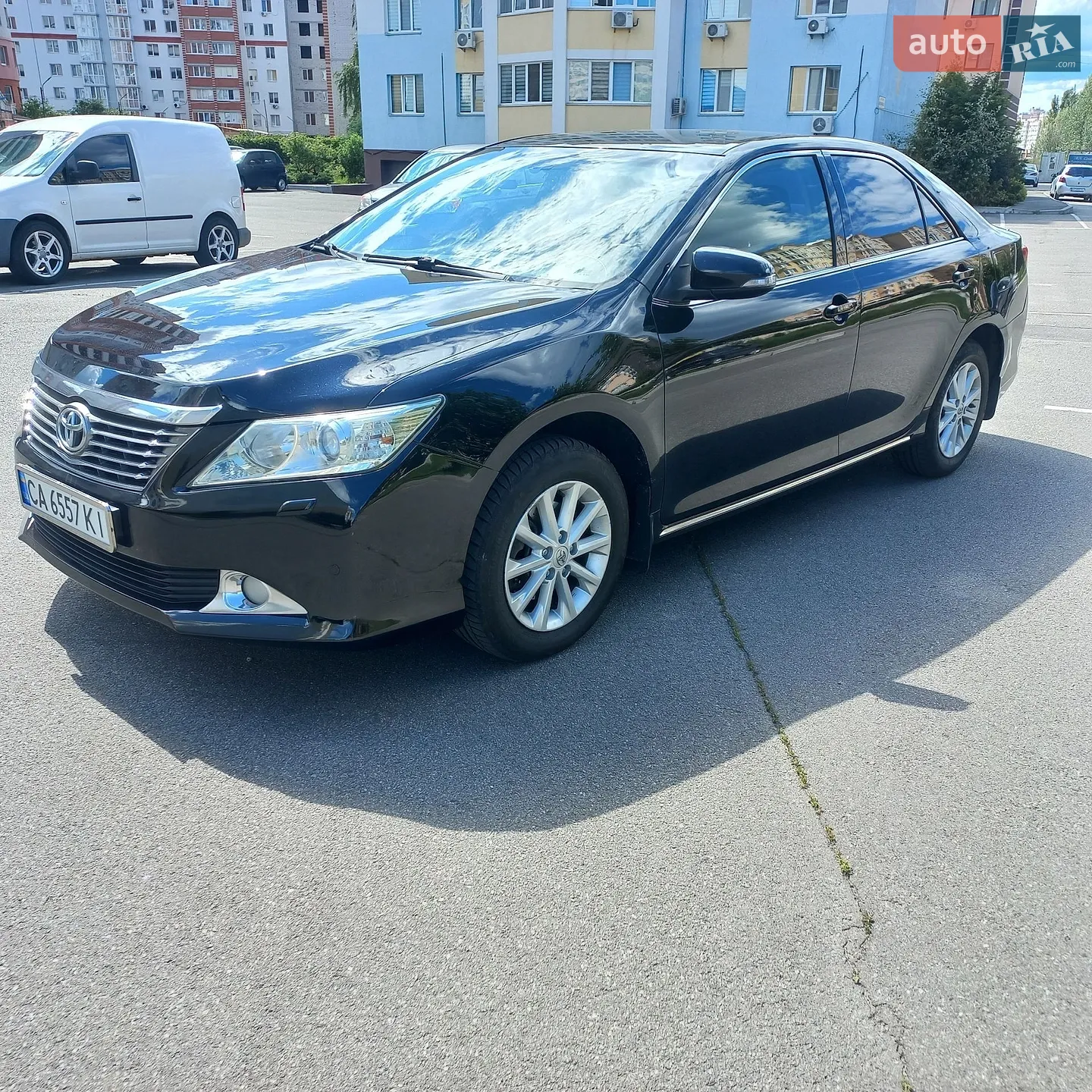 2014 Toyota Camry - фото 1
