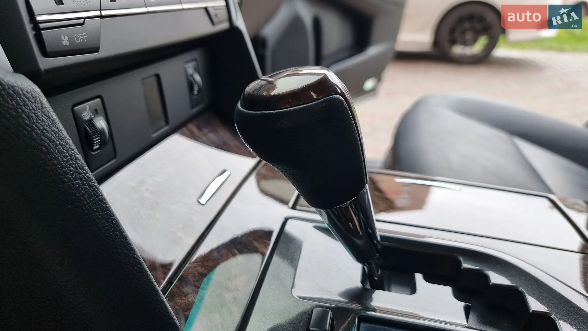 2015 Toyota Camry - мініатюра 26