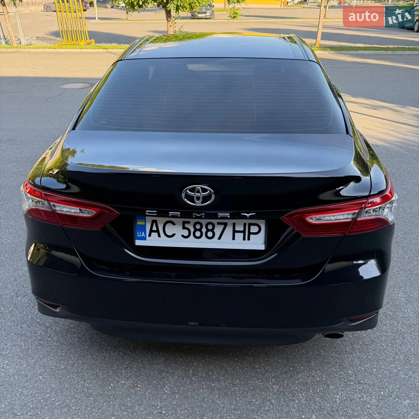 2018 Toyota Camry - мініатюра 9
