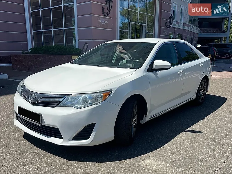 Toyota Camry 2014