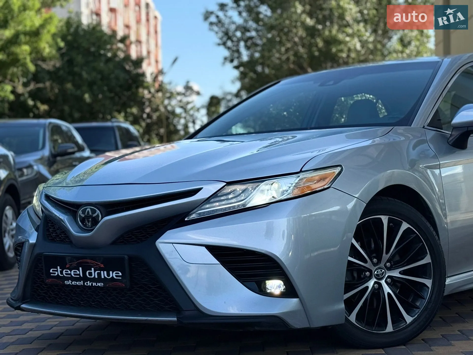 2018 Toyota Camry - мініатюра 2