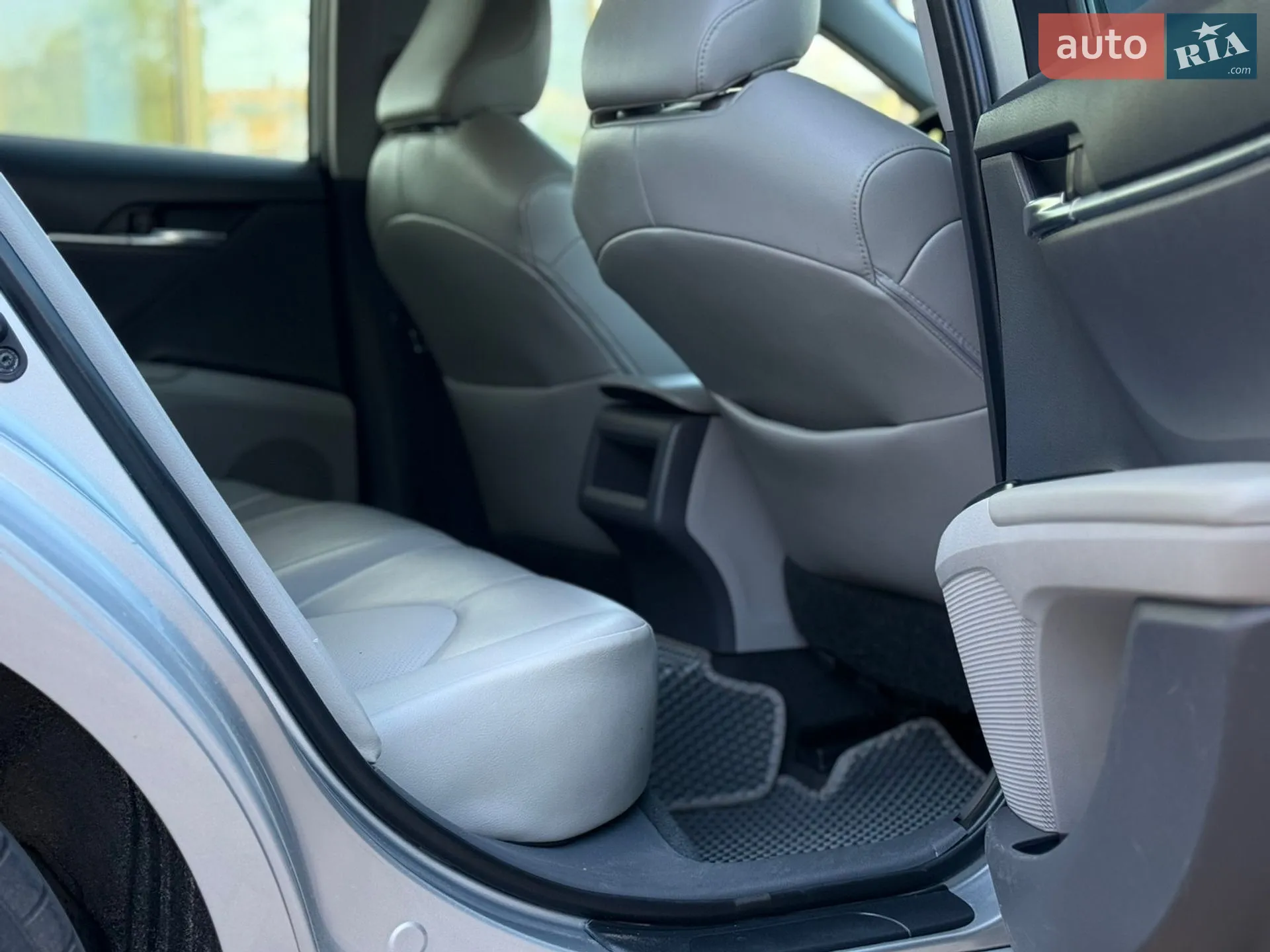2018 Toyota Camry - мініатюра 23