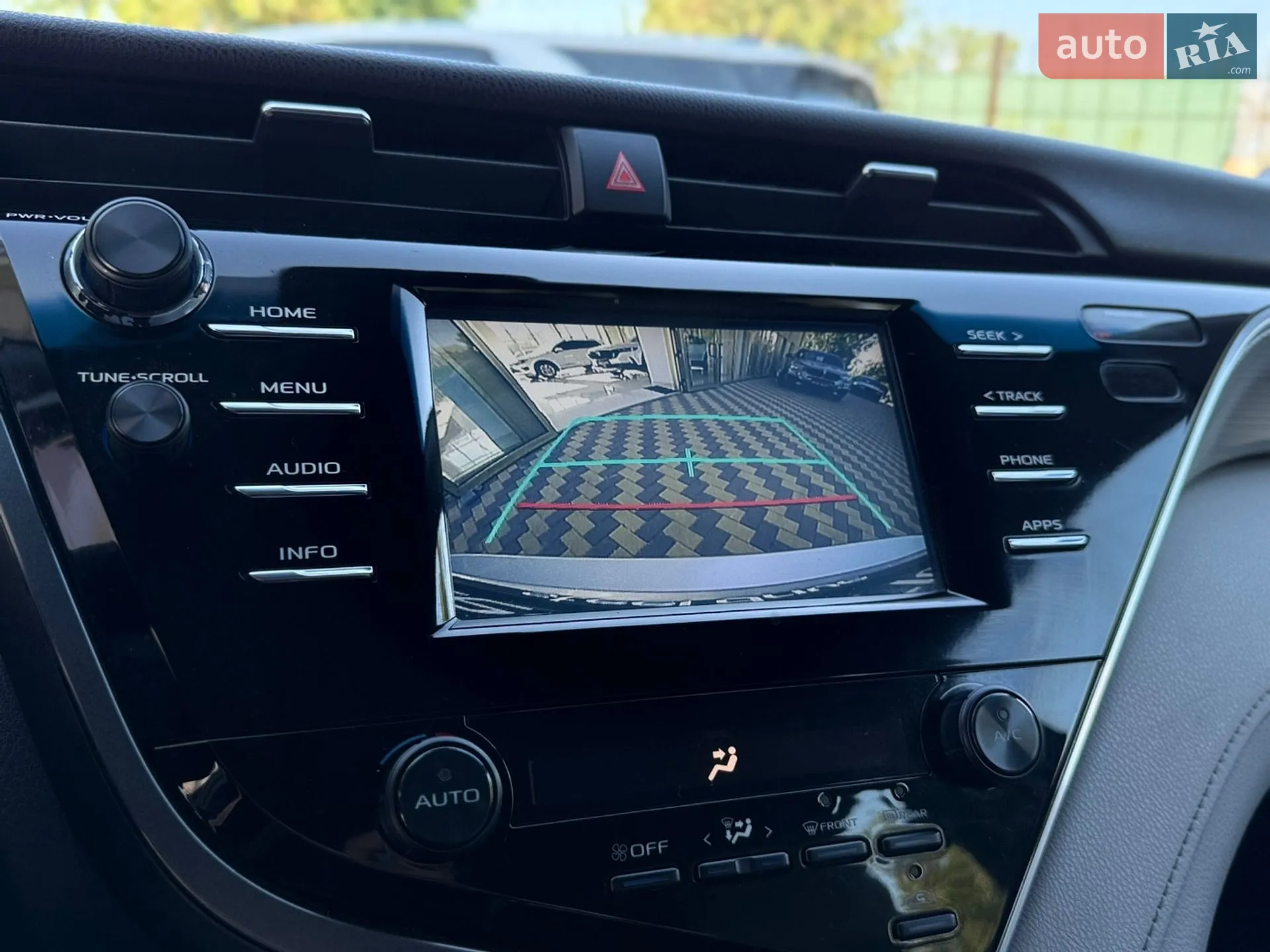 2018 Toyota Camry - мініатюра 34