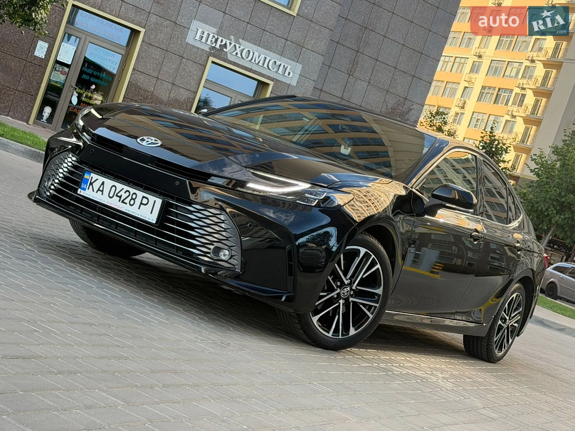 2025 Toyota Camry - мініатюра 19