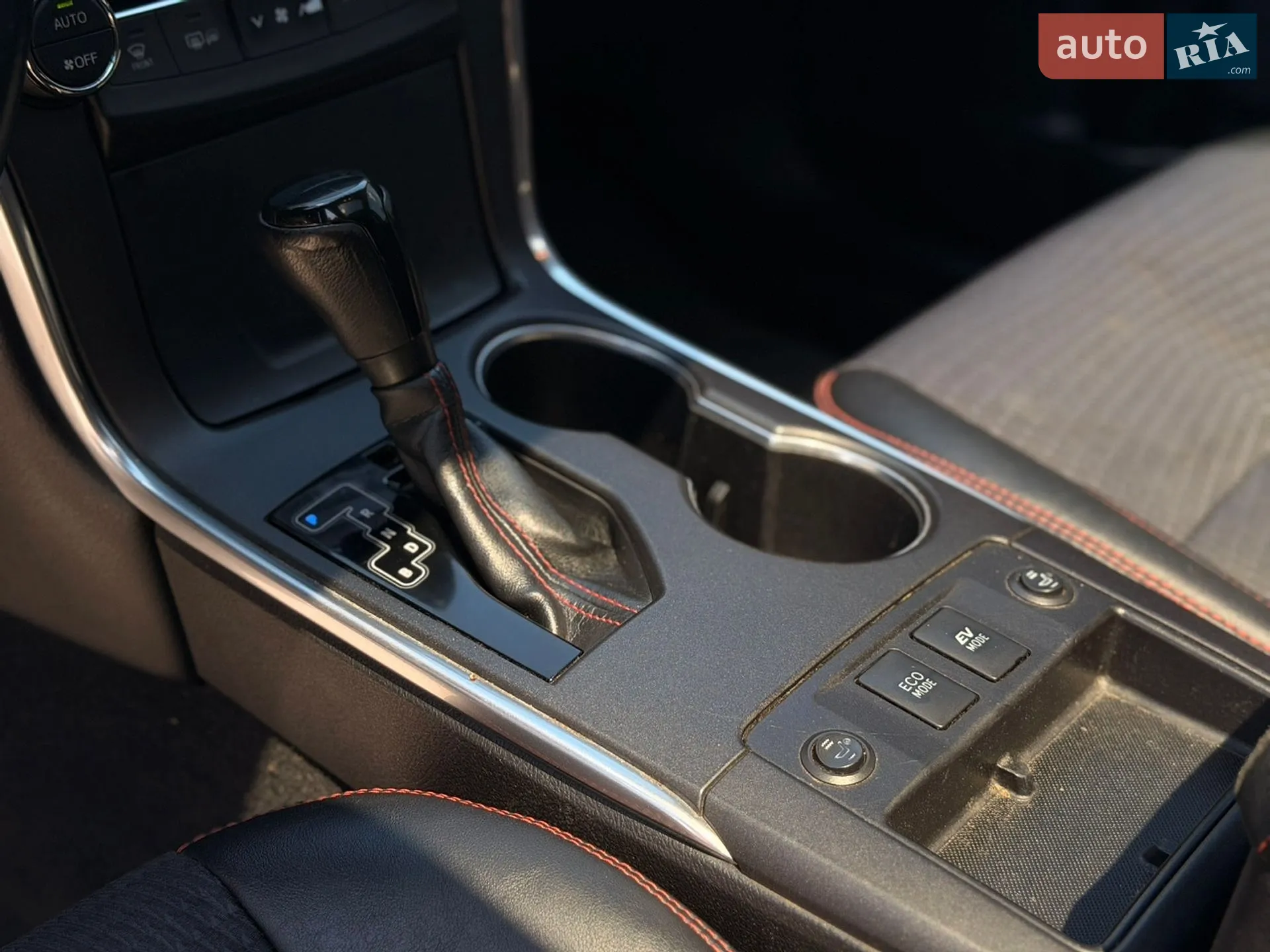 2015 Toyota Camry - мініатюра 29