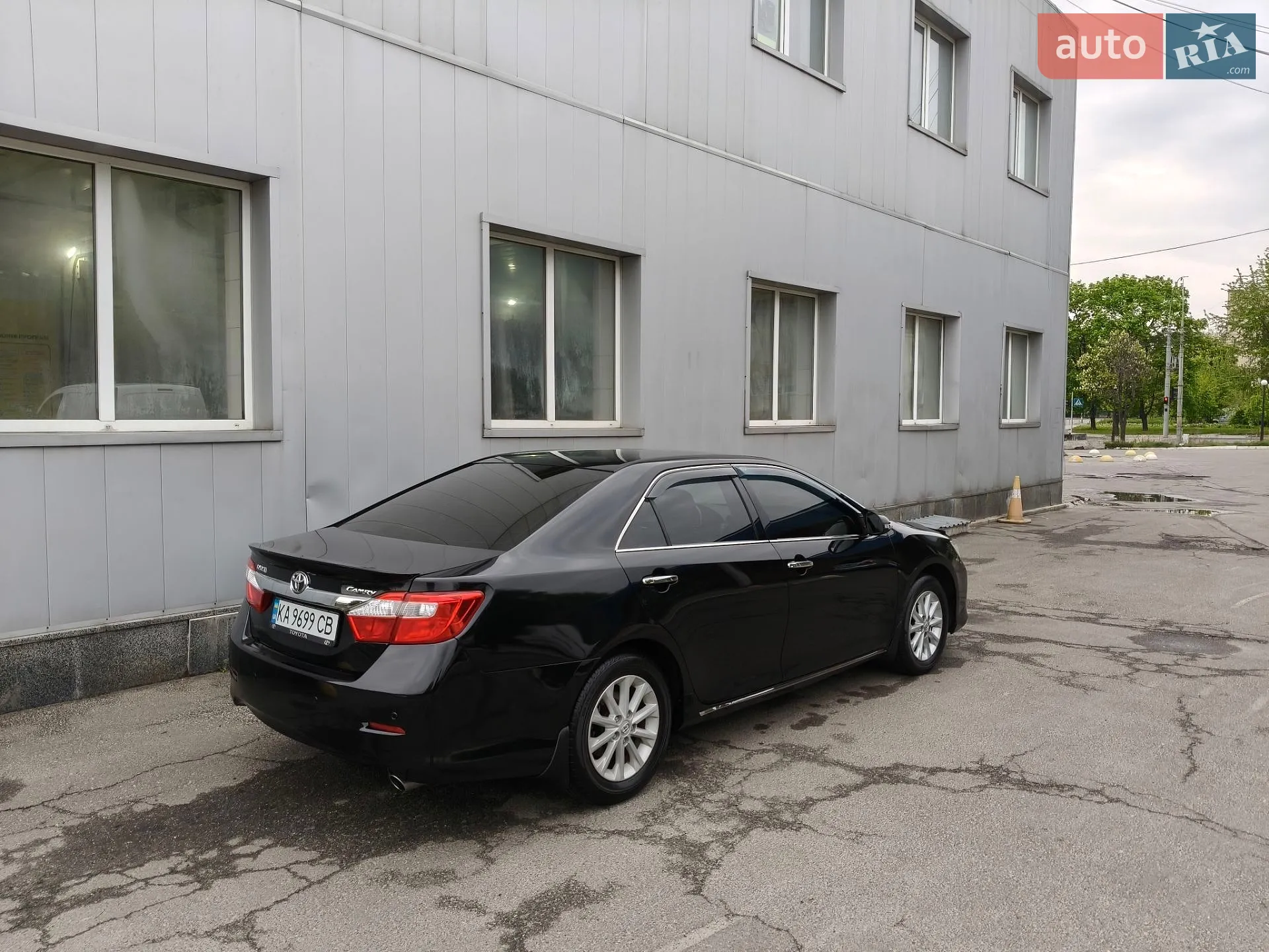 2013 Toyota Camry - мініатюра 3