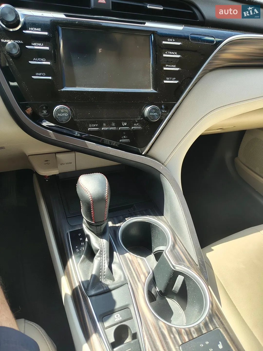 2018 Toyota Camry - мініатюра 29