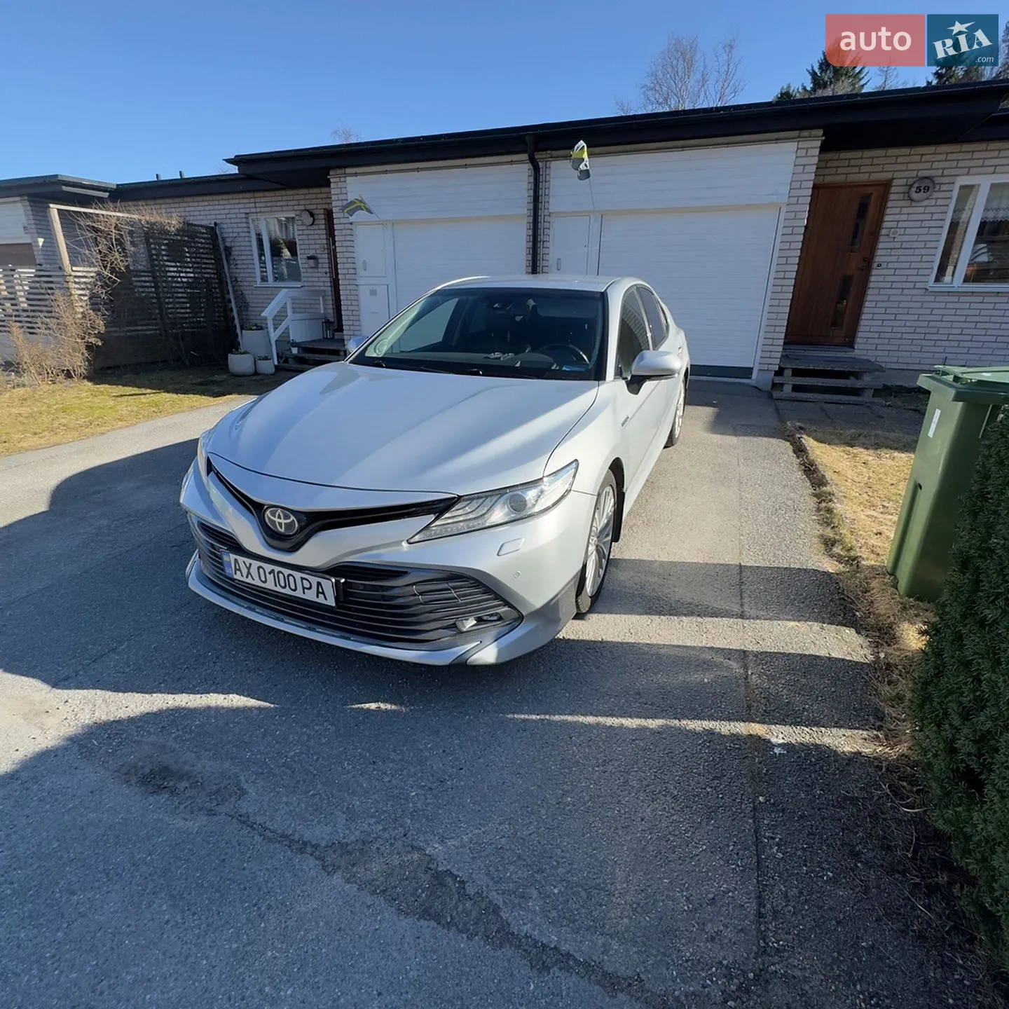 2019 Toyota Camry - мініатюра 2
