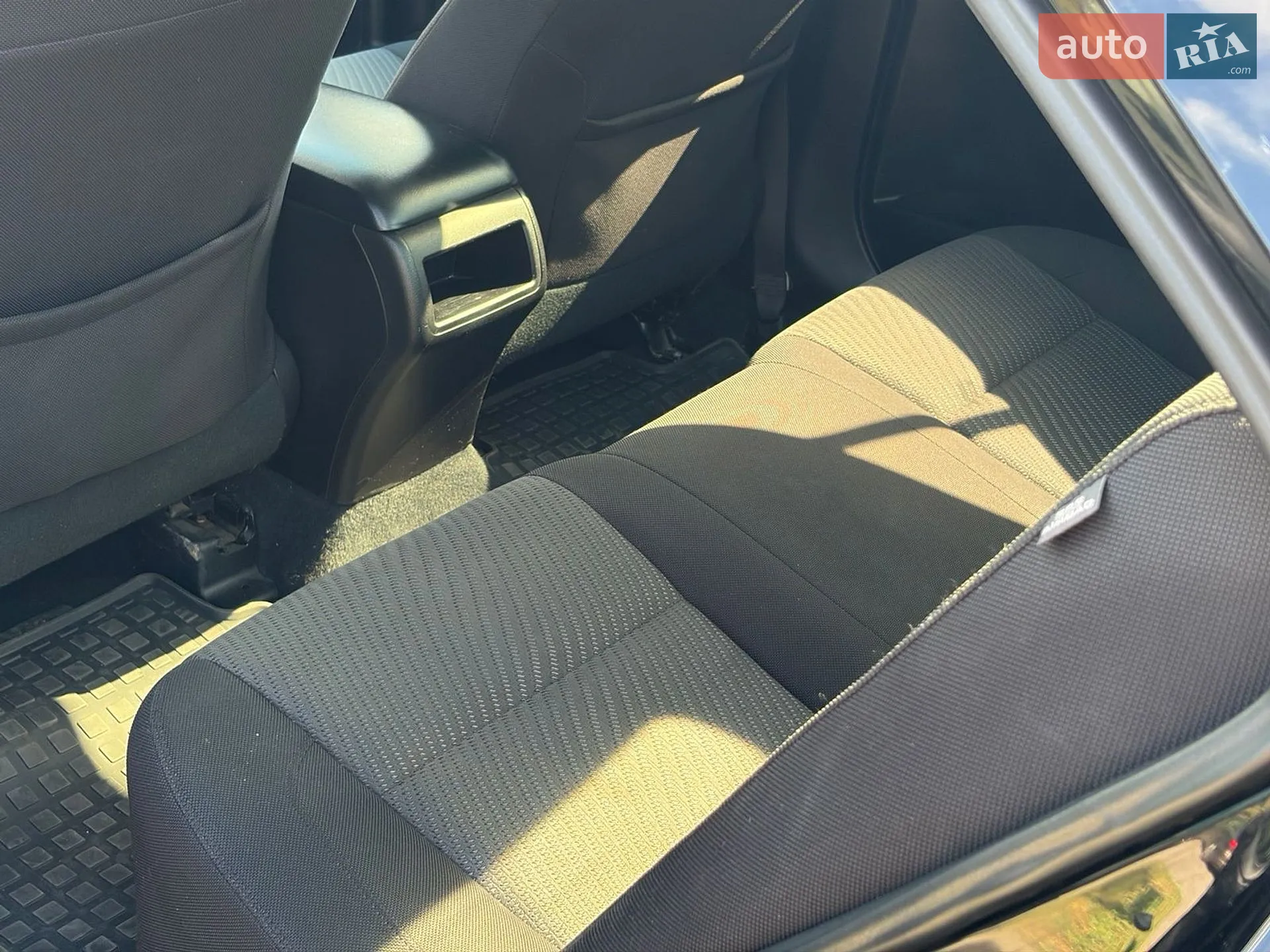 2015 Toyota Camry - мініатюра 18