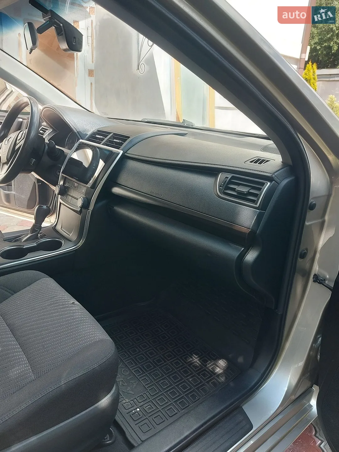 2016 Toyota Camry - мініатюра 12