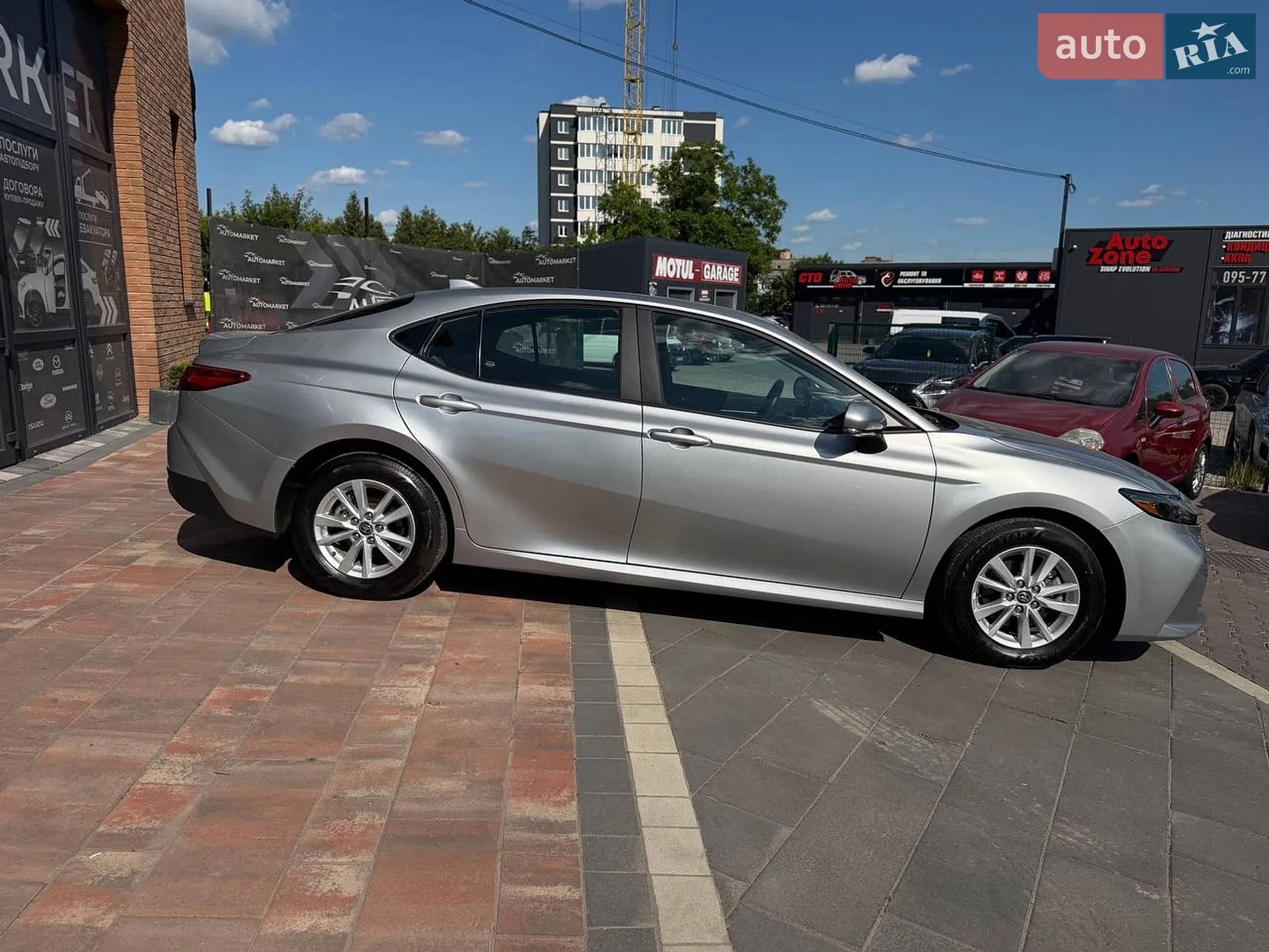 2024 Toyota Camry - мініатюра 2