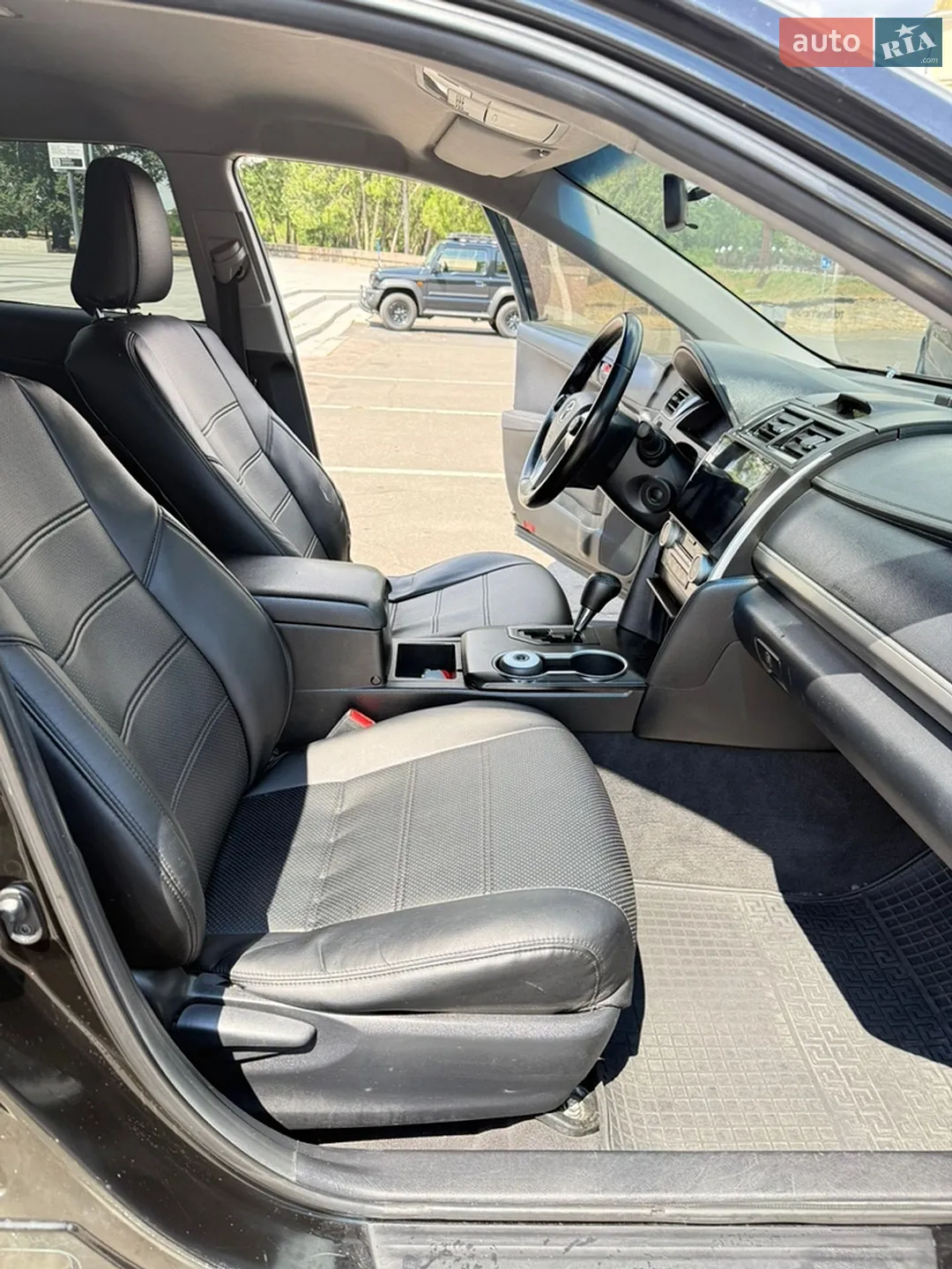 2014 Toyota Camry - мініатюра 13