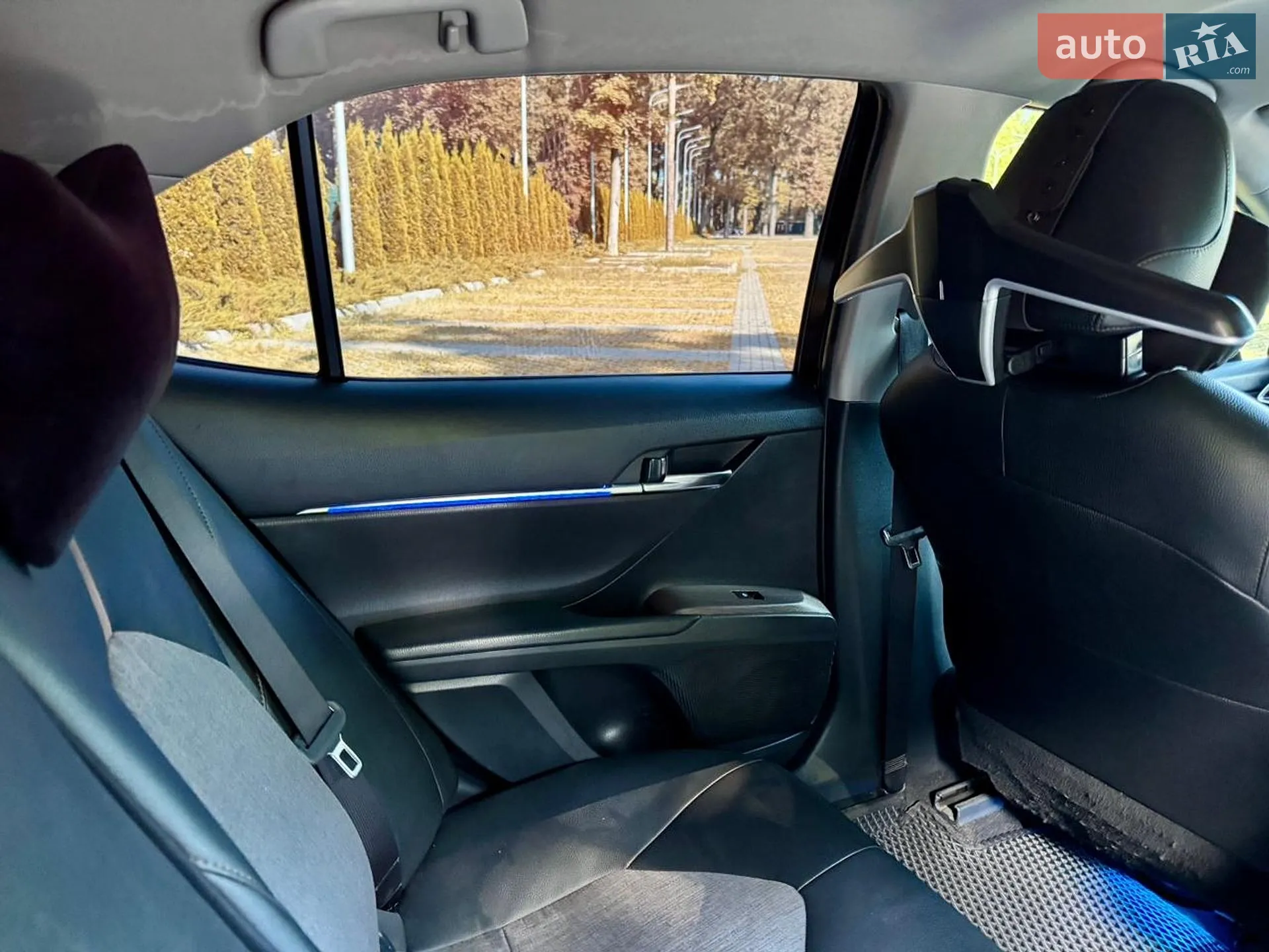 2018 Toyota Camry - мініатюра 22