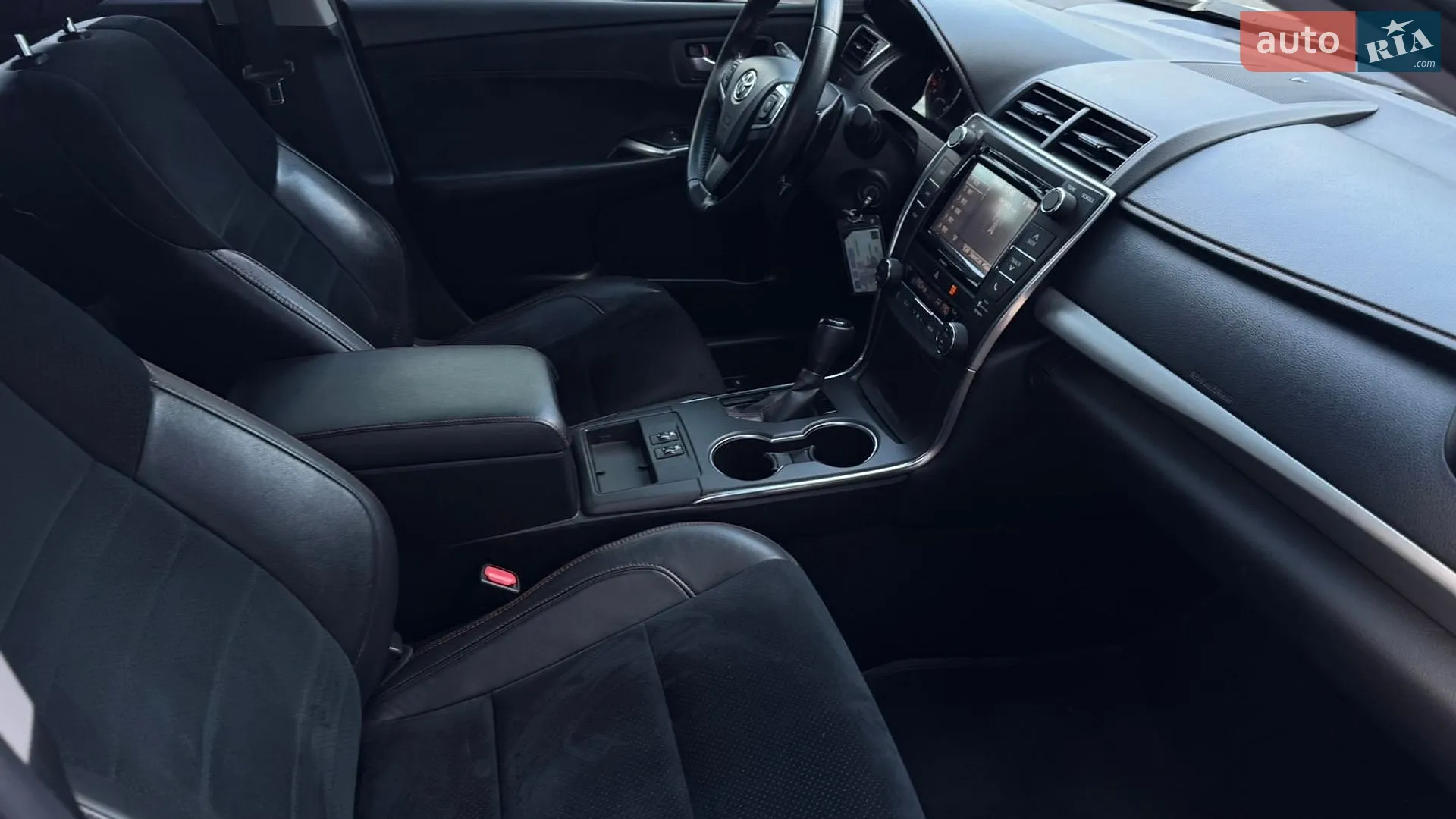 2016 Toyota Camry - мініатюра 6