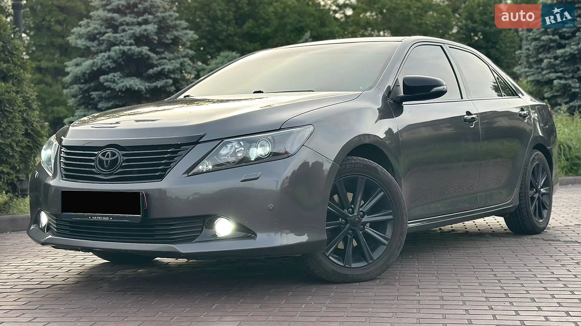 2012 Toyota Camry - фото 1