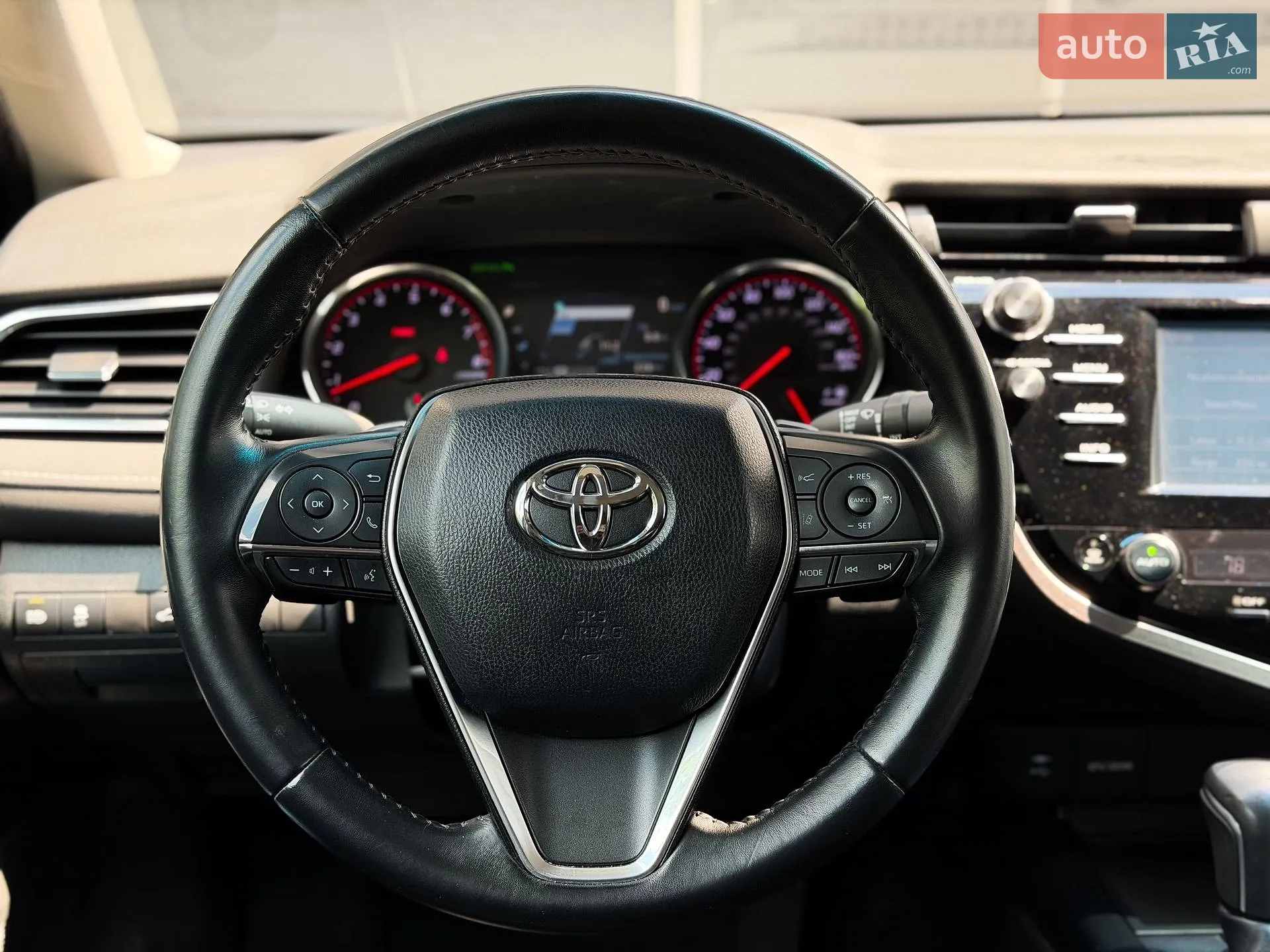 2018 Toyota Camry - мініатюра 22