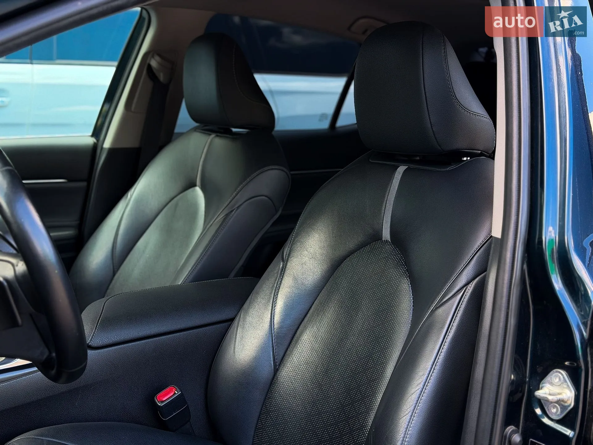 2018 Toyota Camry - мініатюра 14