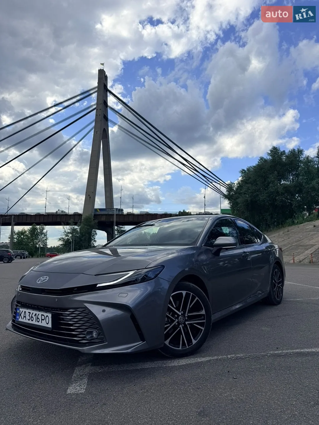 2024 Toyota Camry - мініатюра 2