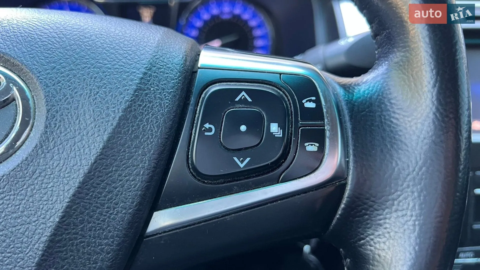 2016 Toyota Camry - мініатюра 10