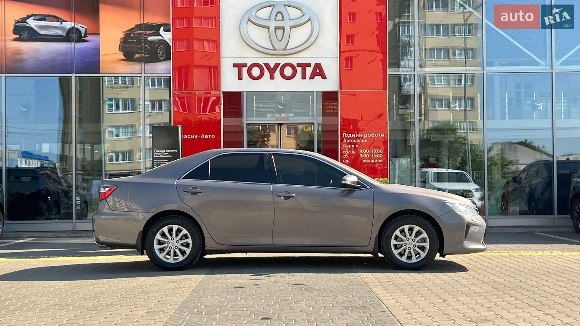 2016 Toyota Camry - мініатюра 4