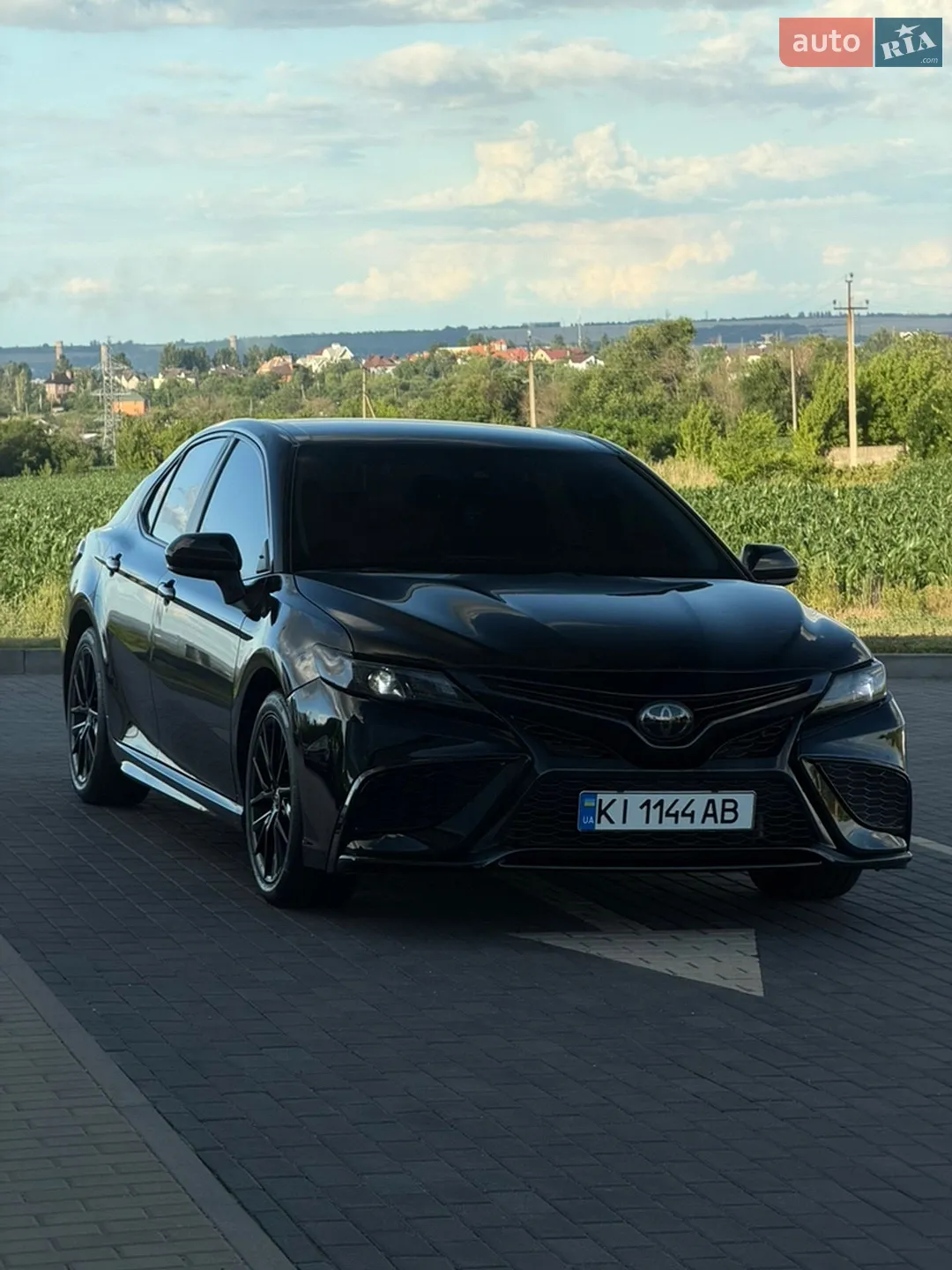 2020 Toyota Camry - фото 1