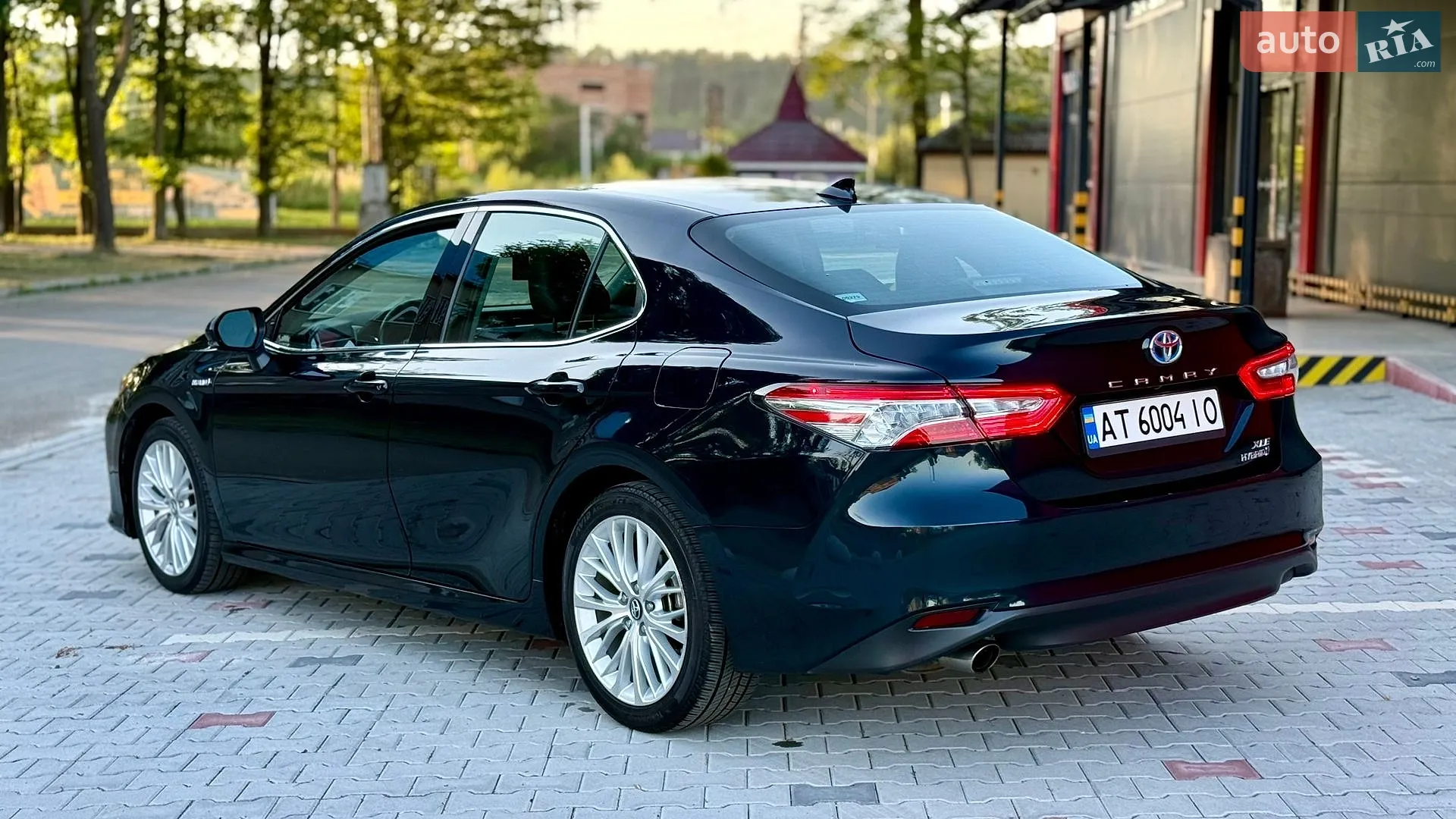 2019 Toyota Camry - мініатюра 19