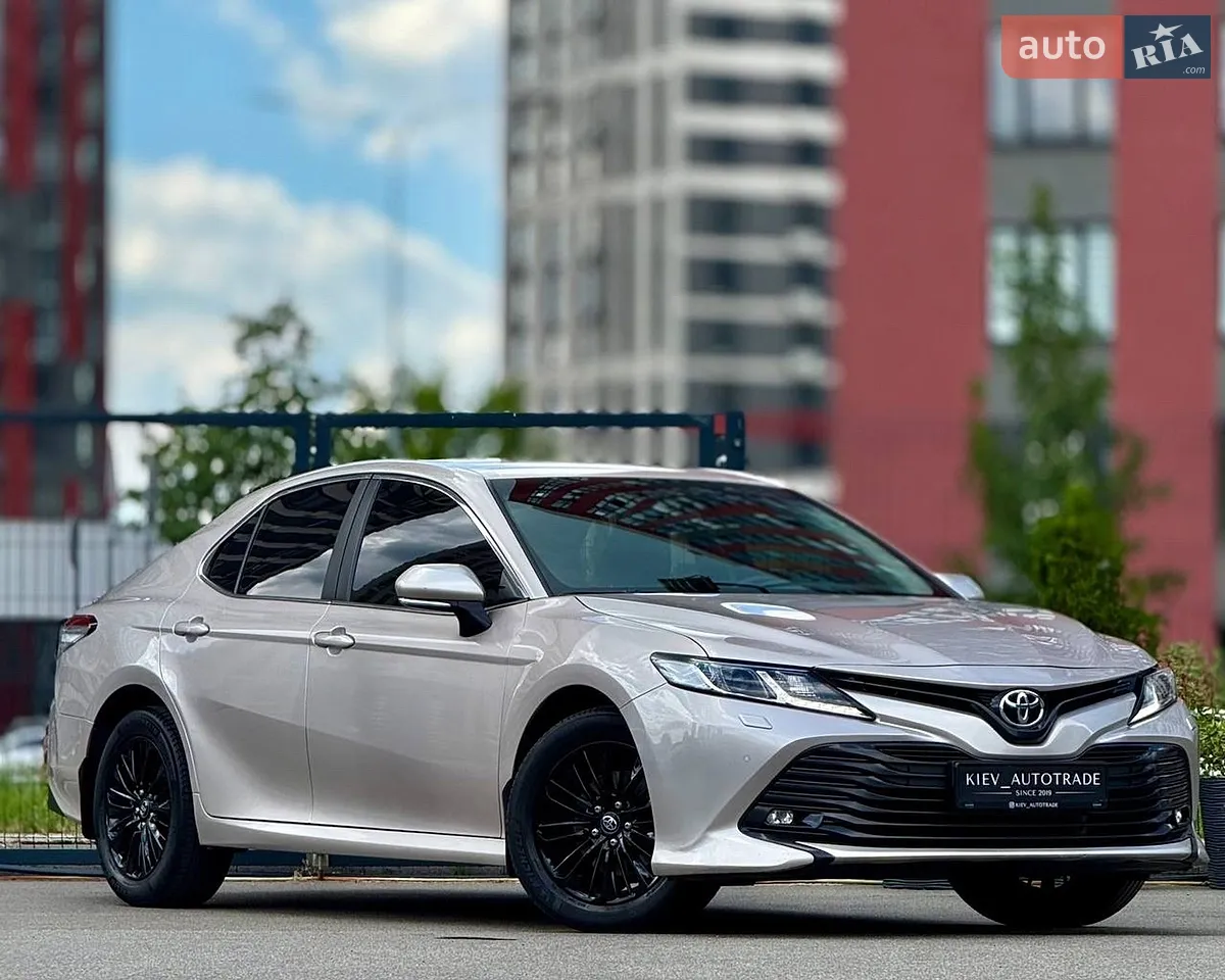 2018 Toyota Camry - мініатюра 18