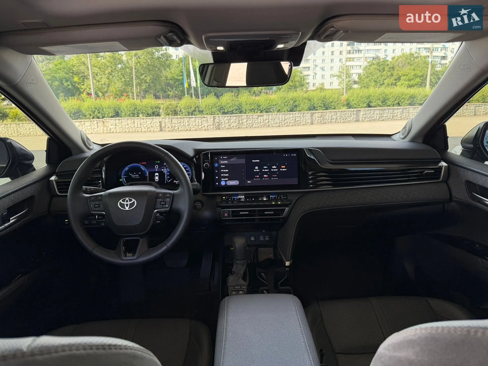 2025 Toyota Camry - мініатюра 14