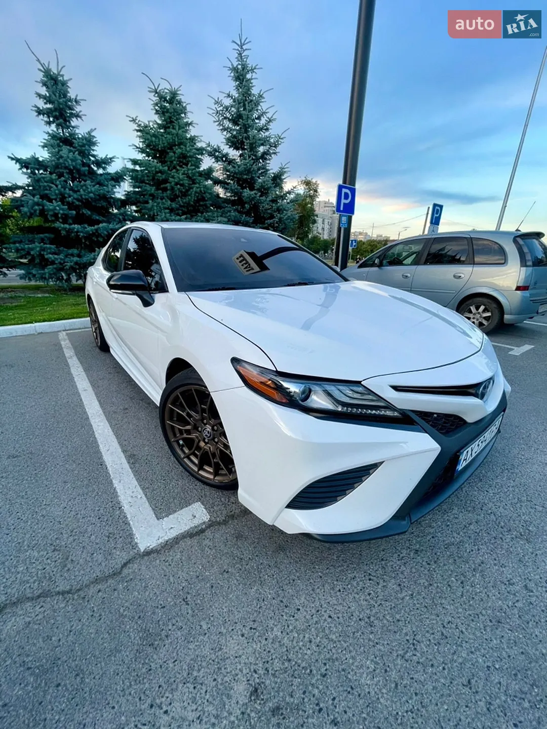 2022 Toyota Camry - мініатюра 2