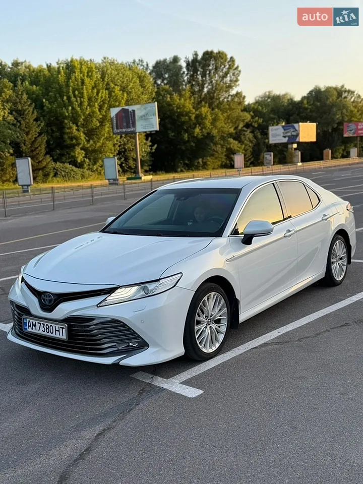 2020 Toyota Camry - мініатюра 8