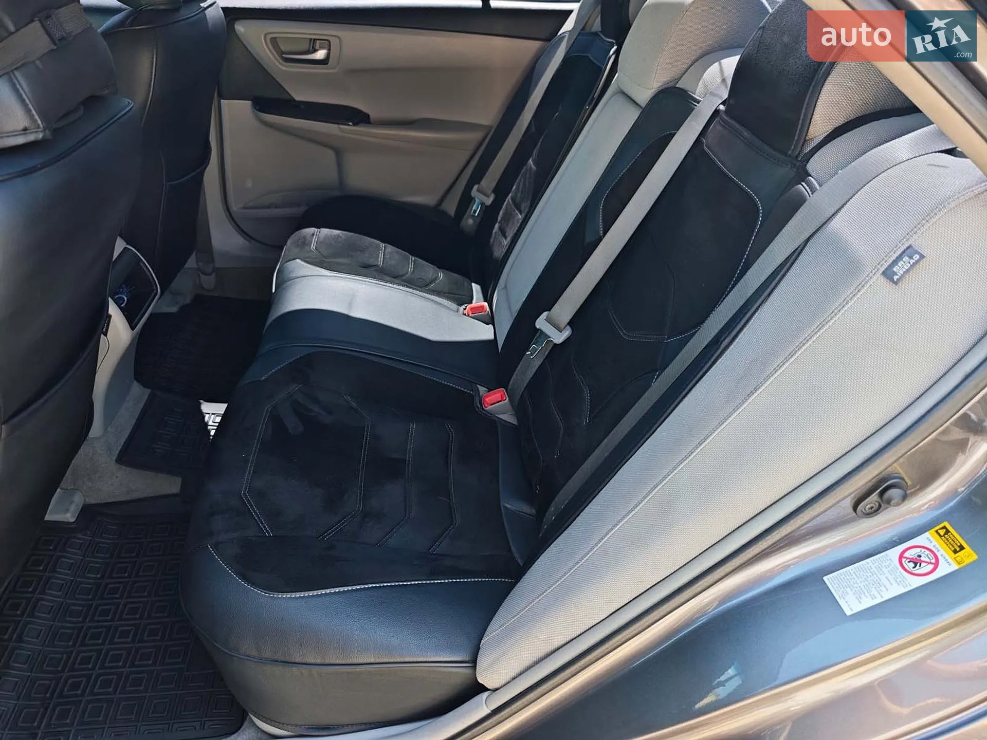 2016 Toyota Camry - мініатюра 14
