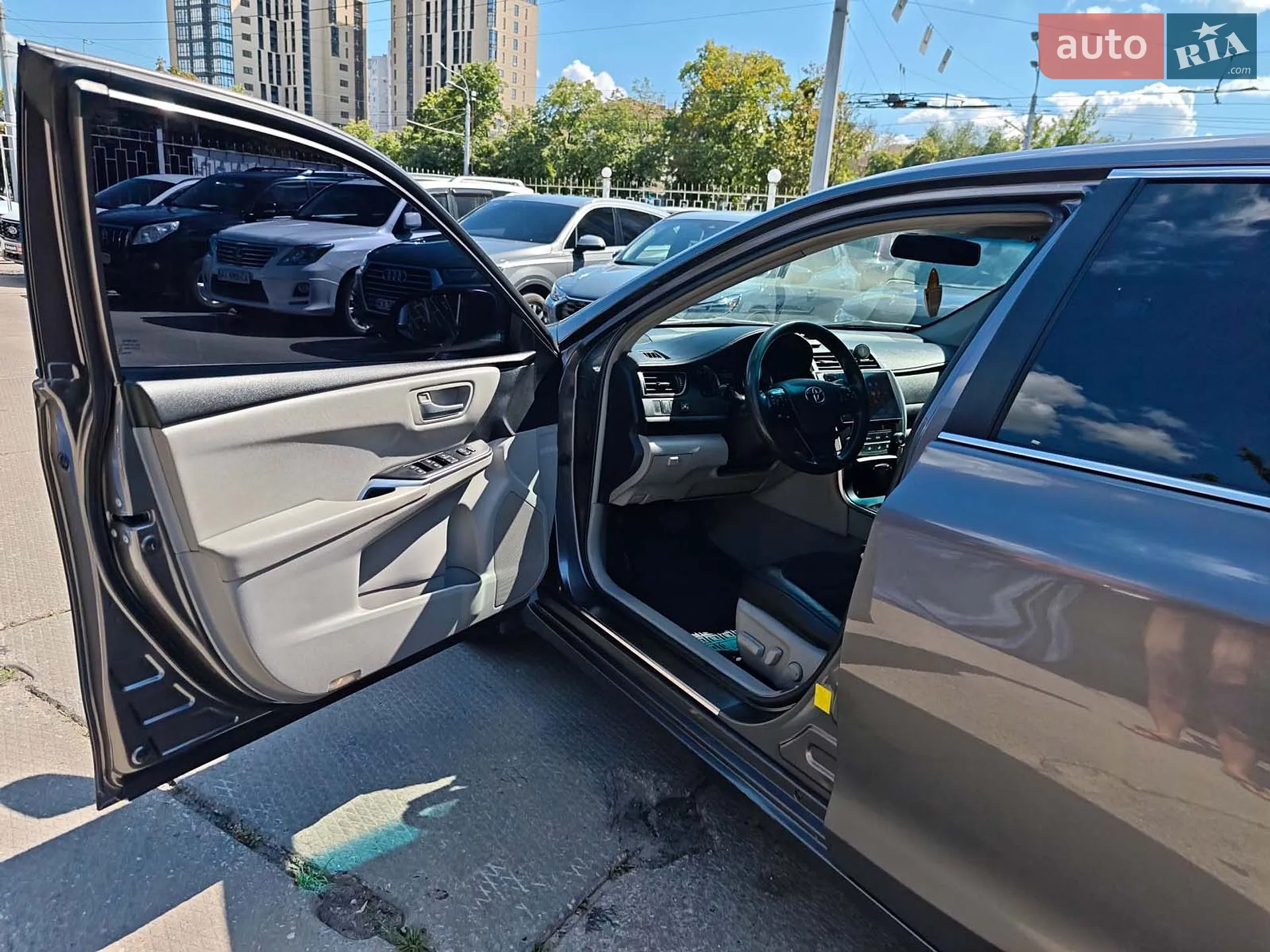 2016 Toyota Camry - мініатюра 18