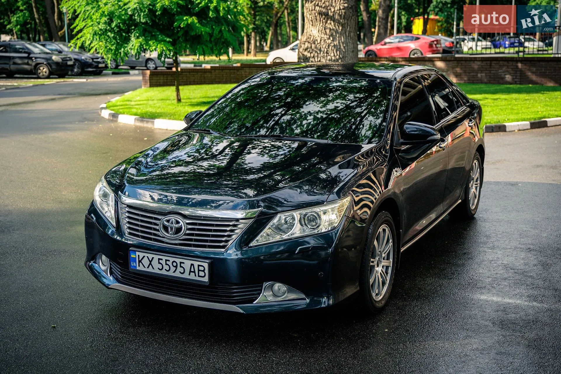 2012 Toyota Camry - фото 1