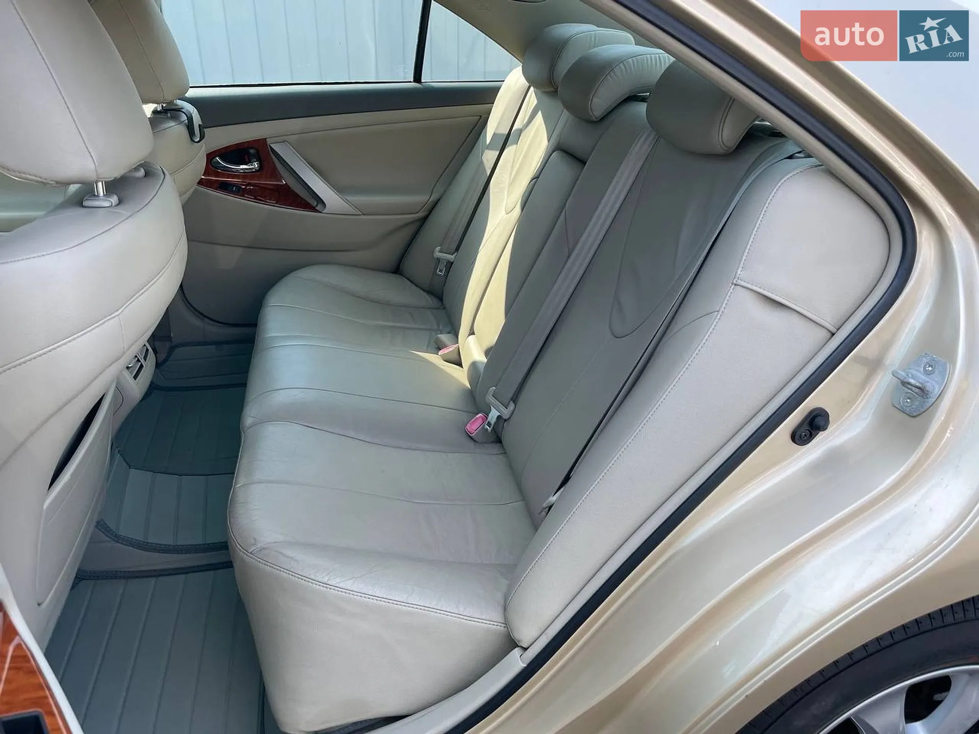 2010 Toyota Camry - мініатюра 10
