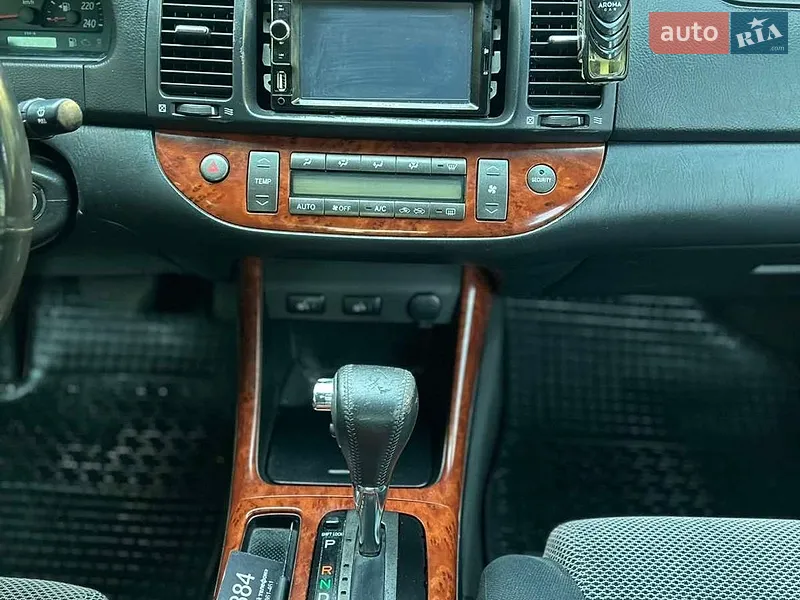 Toyota Camry 2004 VIN JTDBE30K100269539 фото оголошення 16 з 54