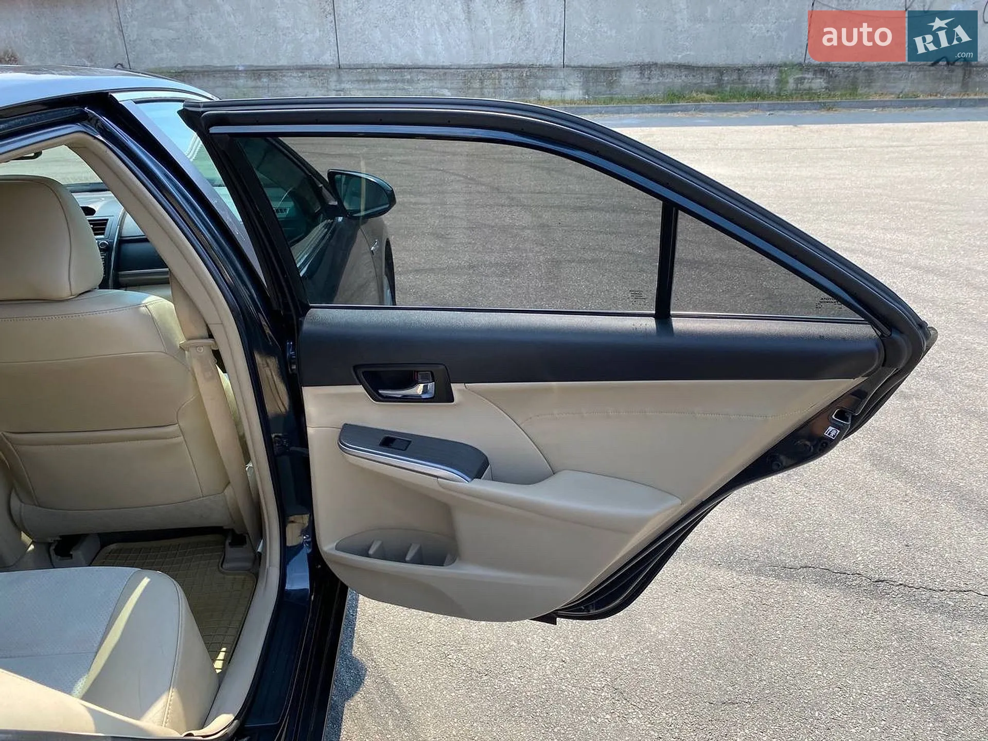 2013 Toyota Camry - мініатюра 24