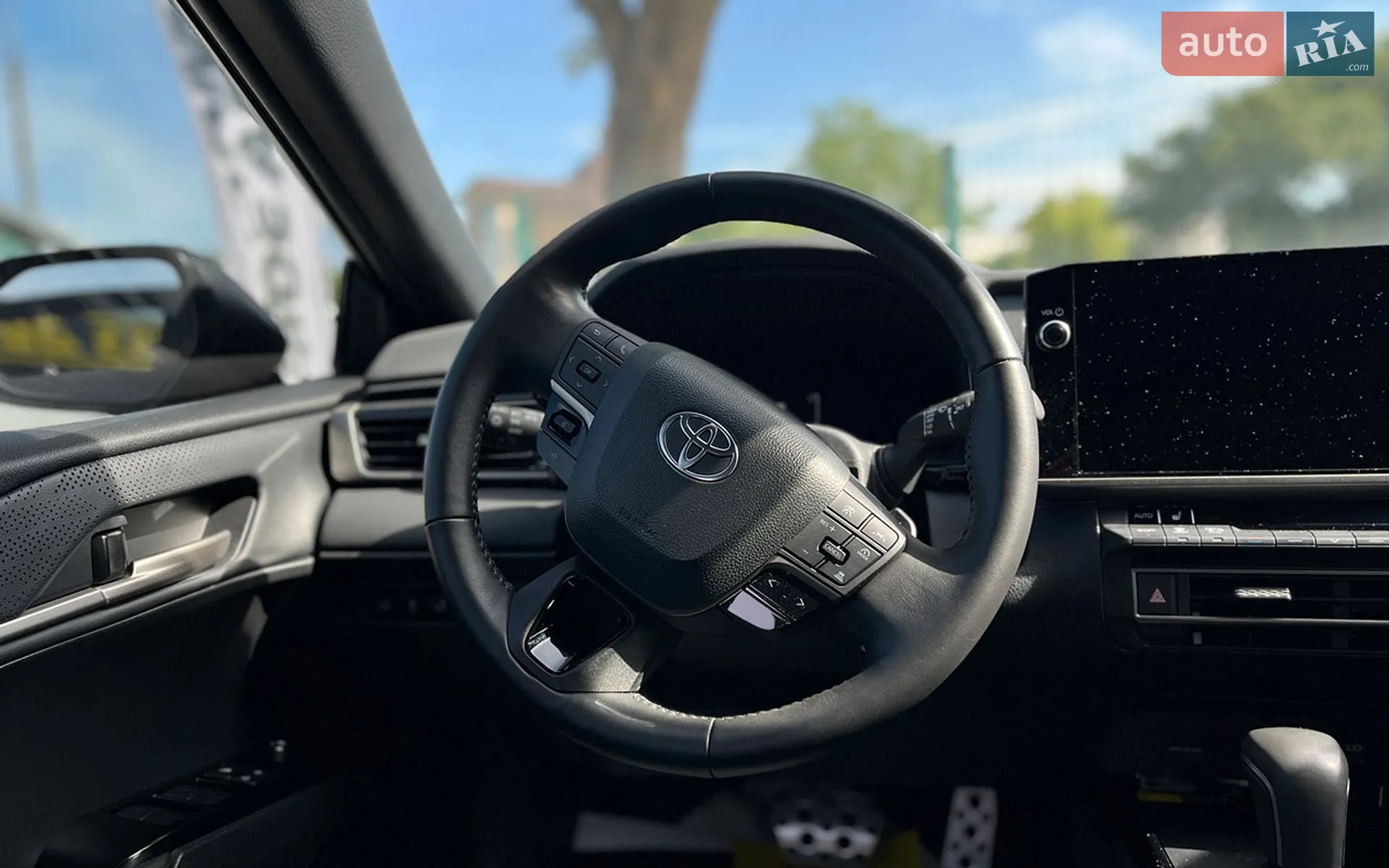2024 Toyota Camry - мініатюра 18