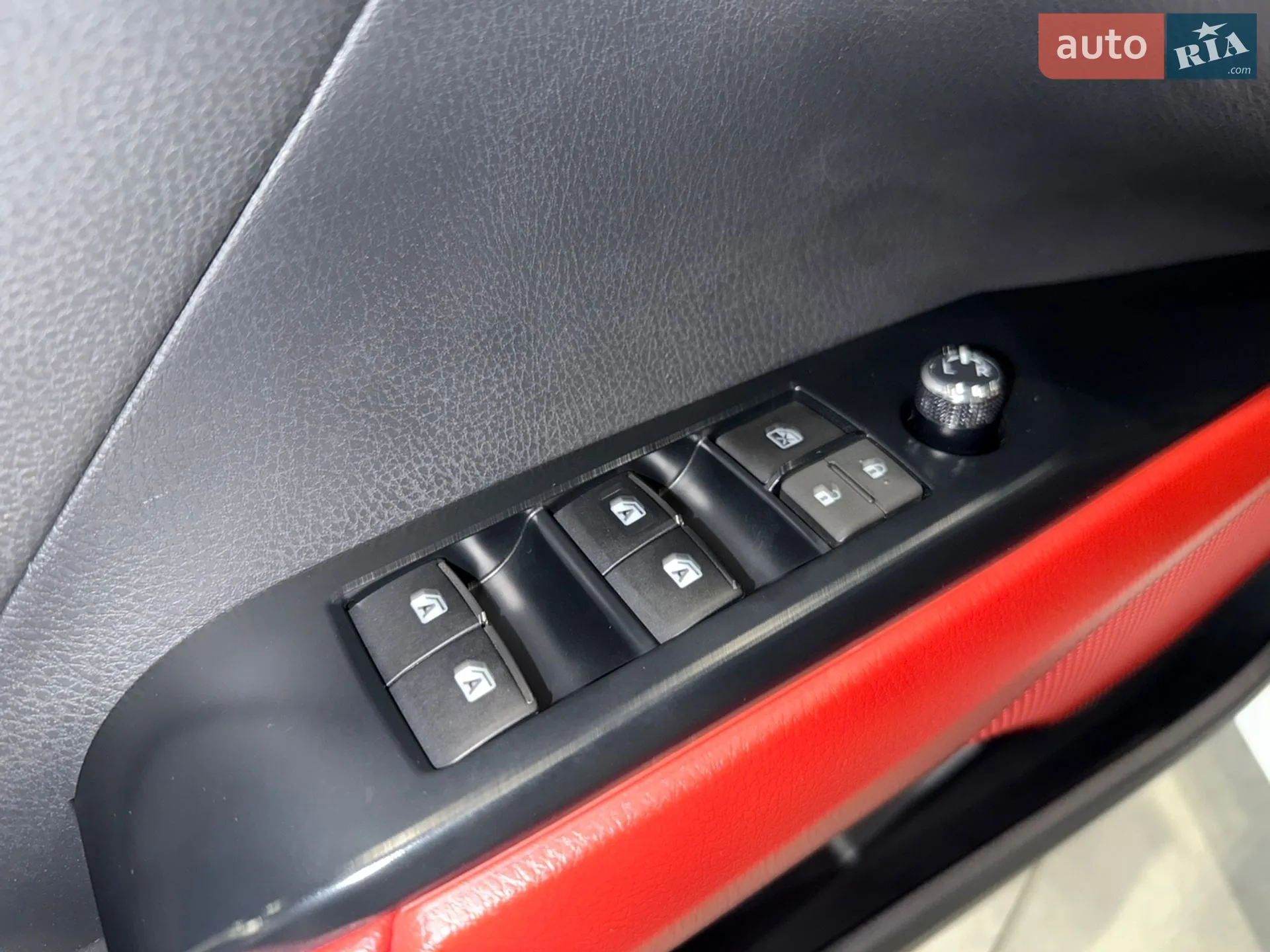 2019 Toyota Camry - мініатюра 66