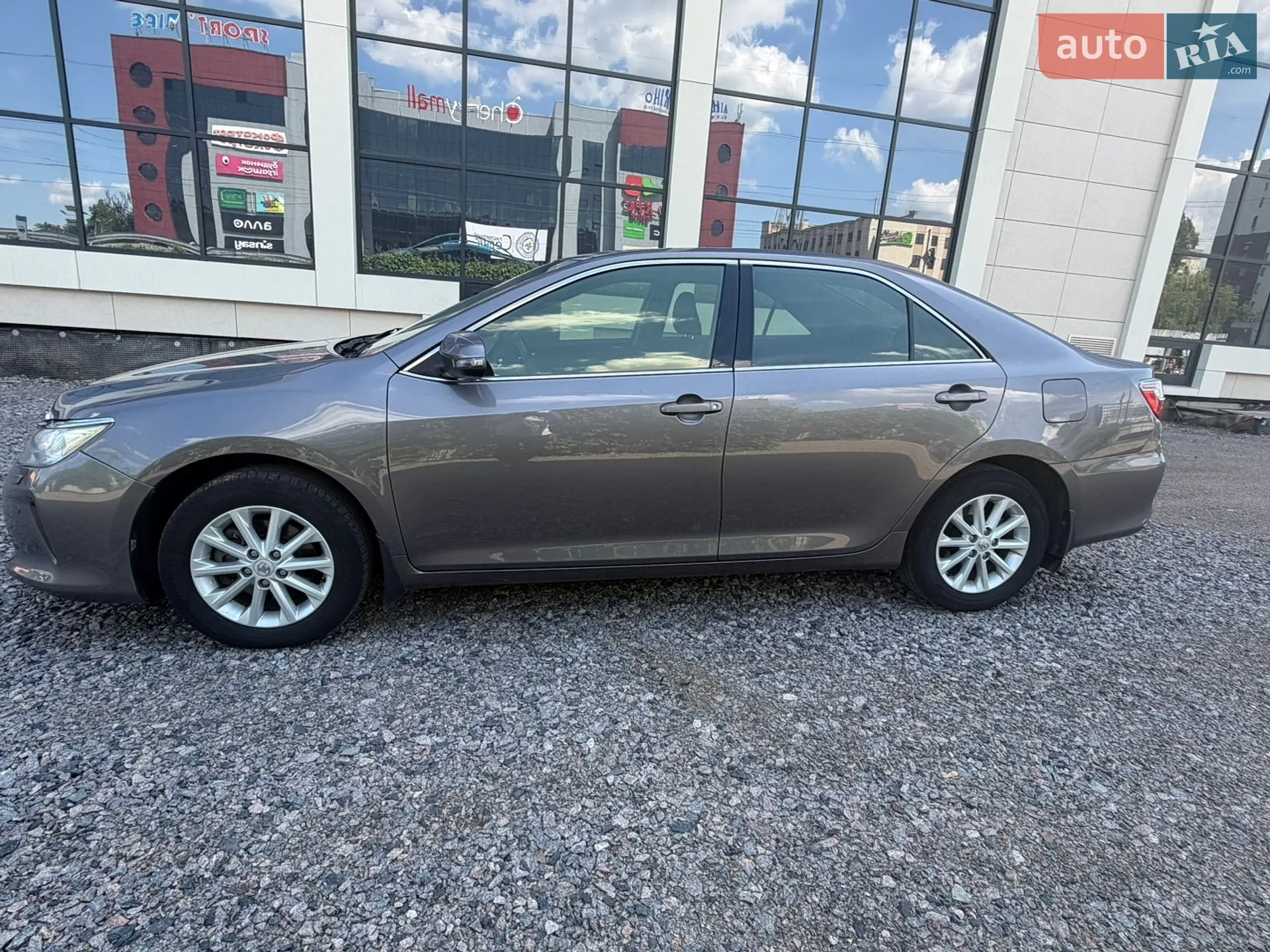 2017 Toyota Camry - фото 1