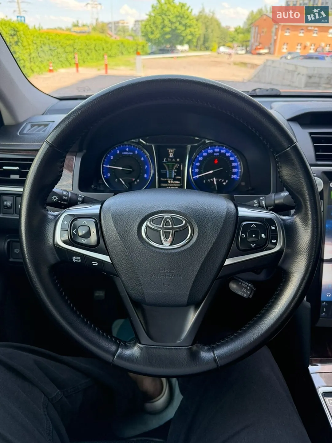 2017 Toyota Camry - мініатюра 19